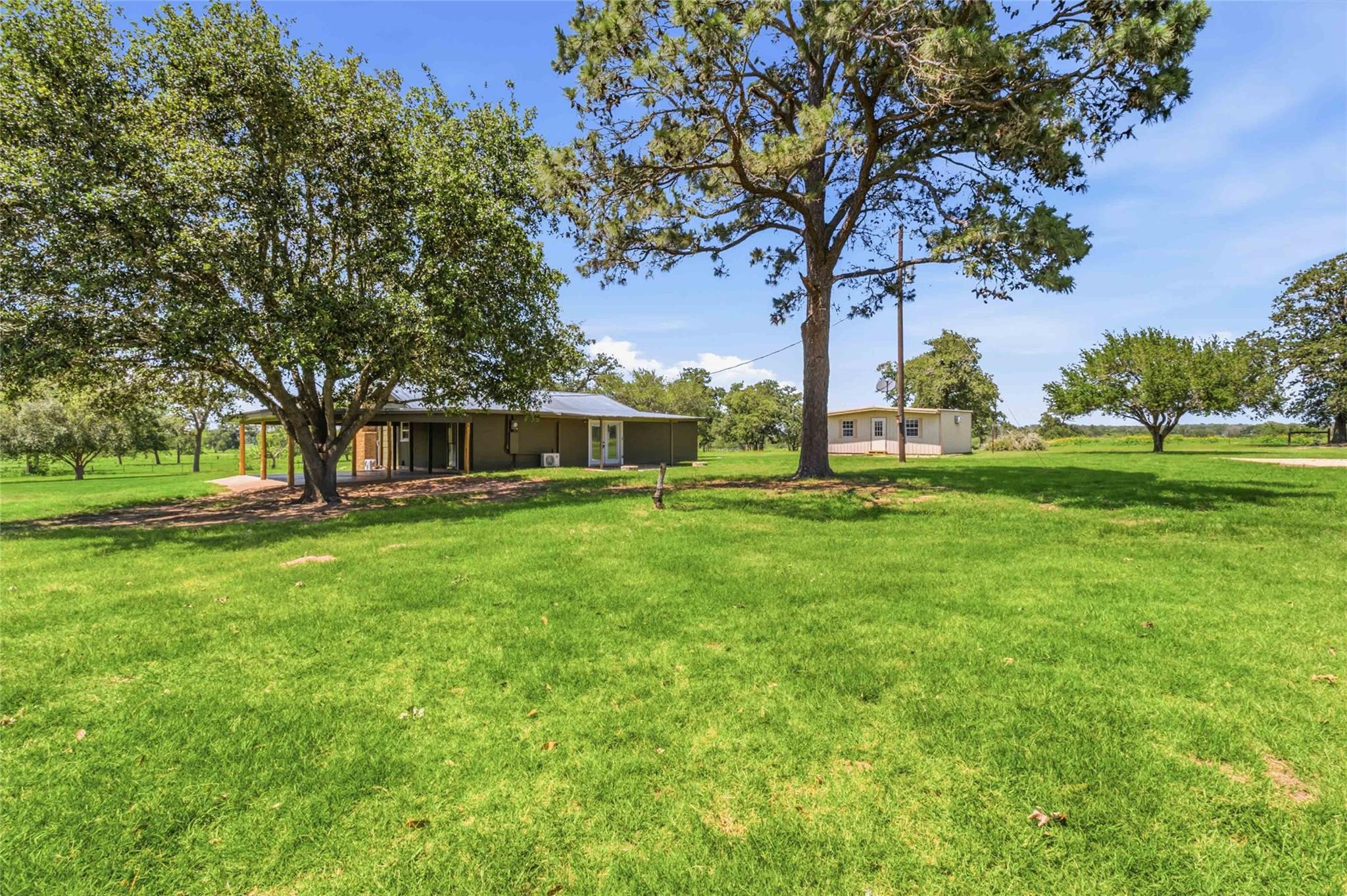 4296 State Highway 304, Rosanky, TX 78953