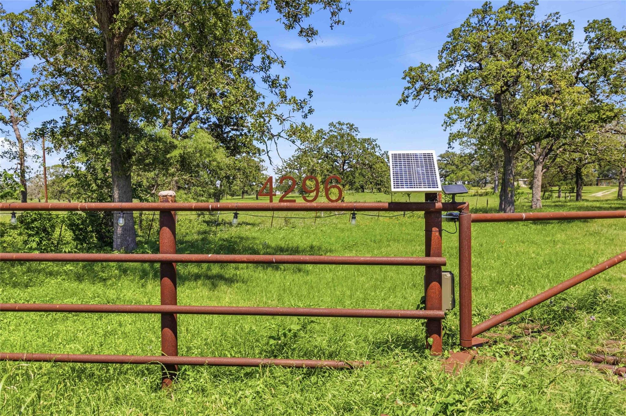 4296 State Highway 304, Rosanky, TX 78953