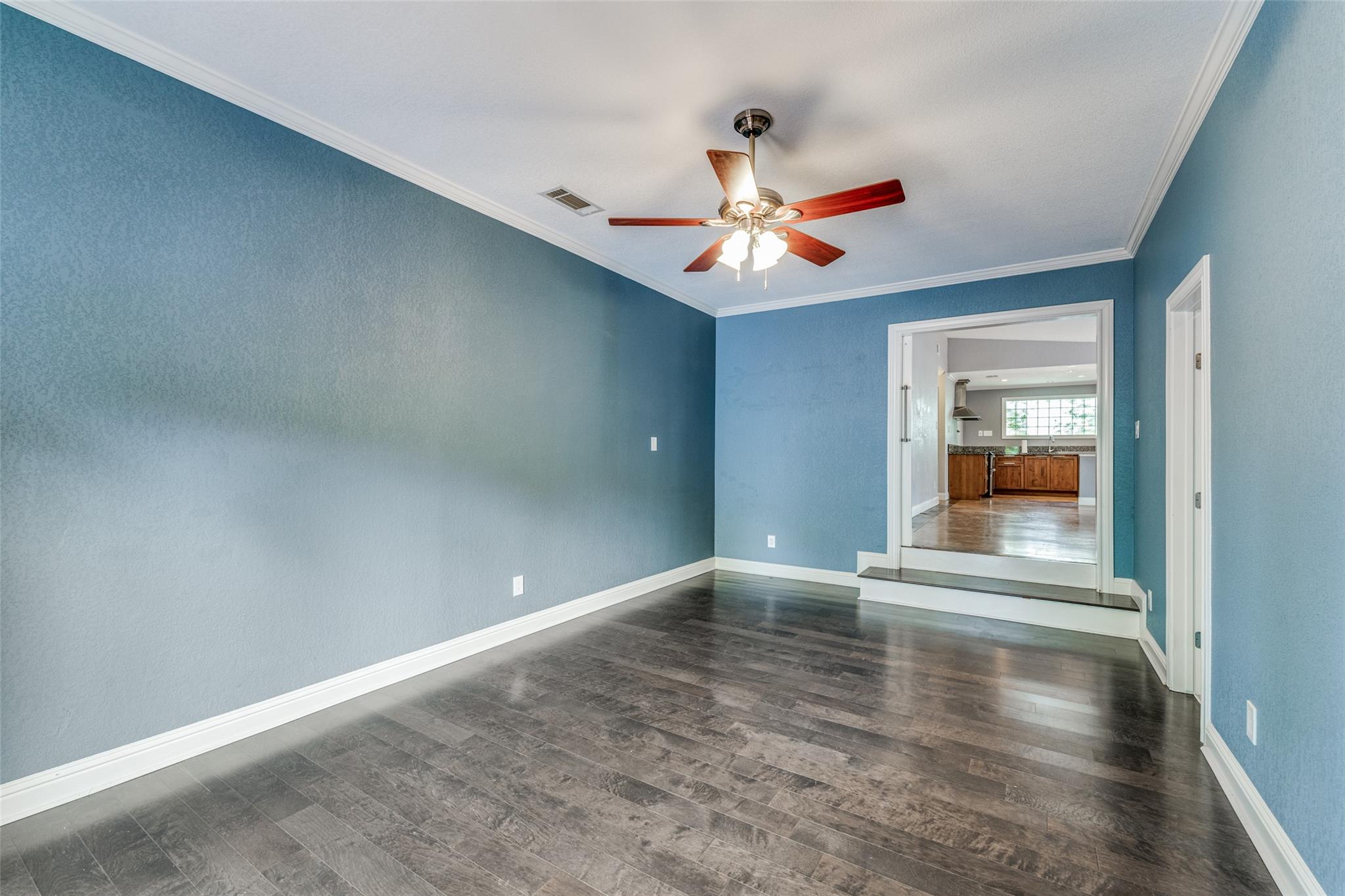 12207 FORSYTHE Dr, Austin, TX 78759