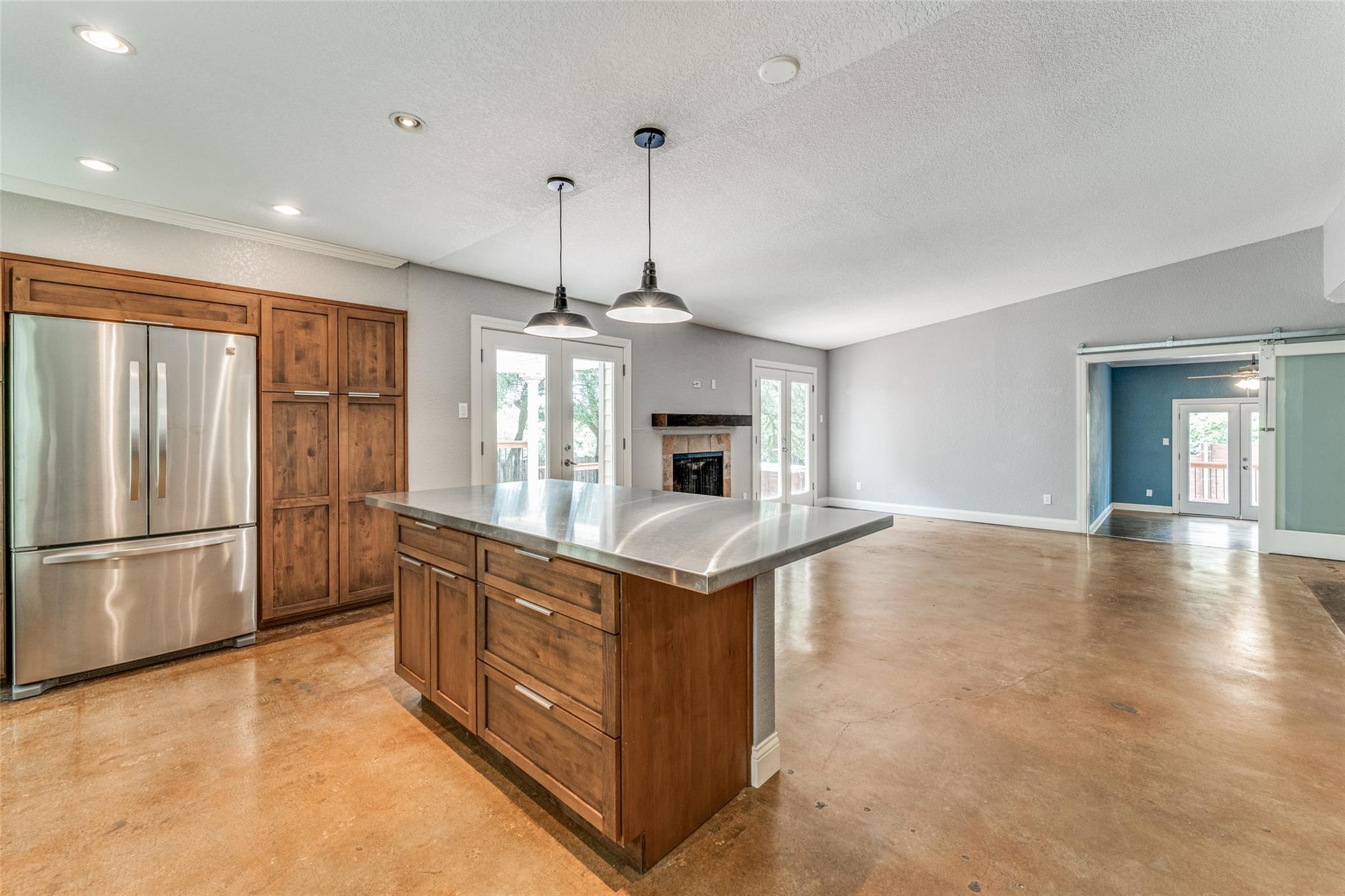 12207 FORSYTHE Dr, Austin, TX 78759