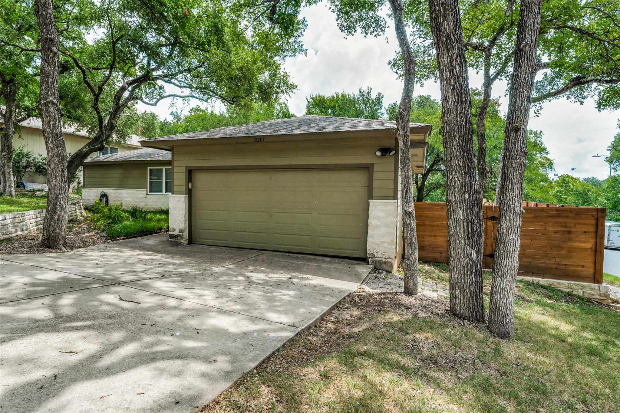12207 FORSYTHE Dr, Austin, TX 78759