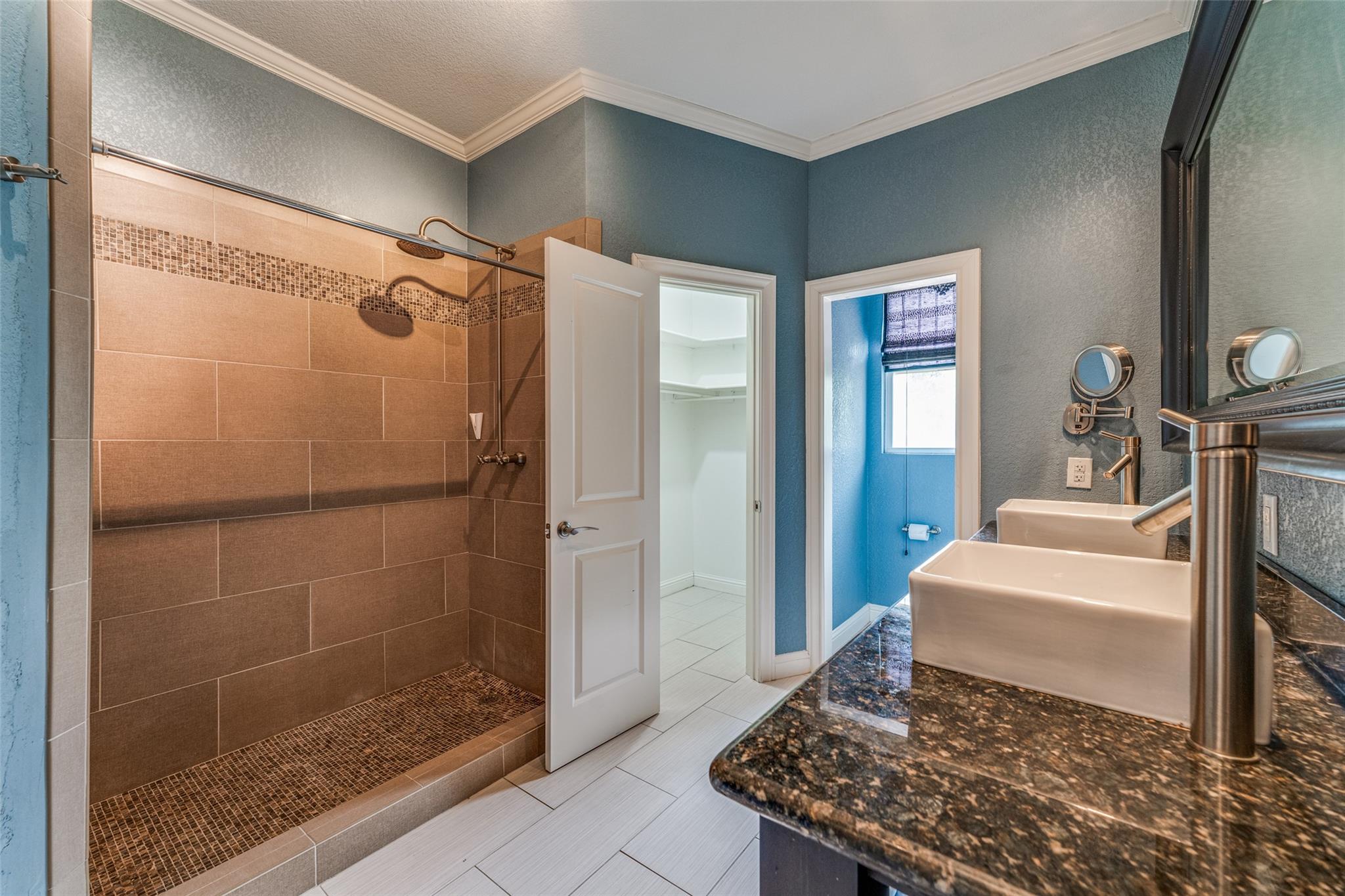 12207 FORSYTHE Dr, Austin, TX 78759