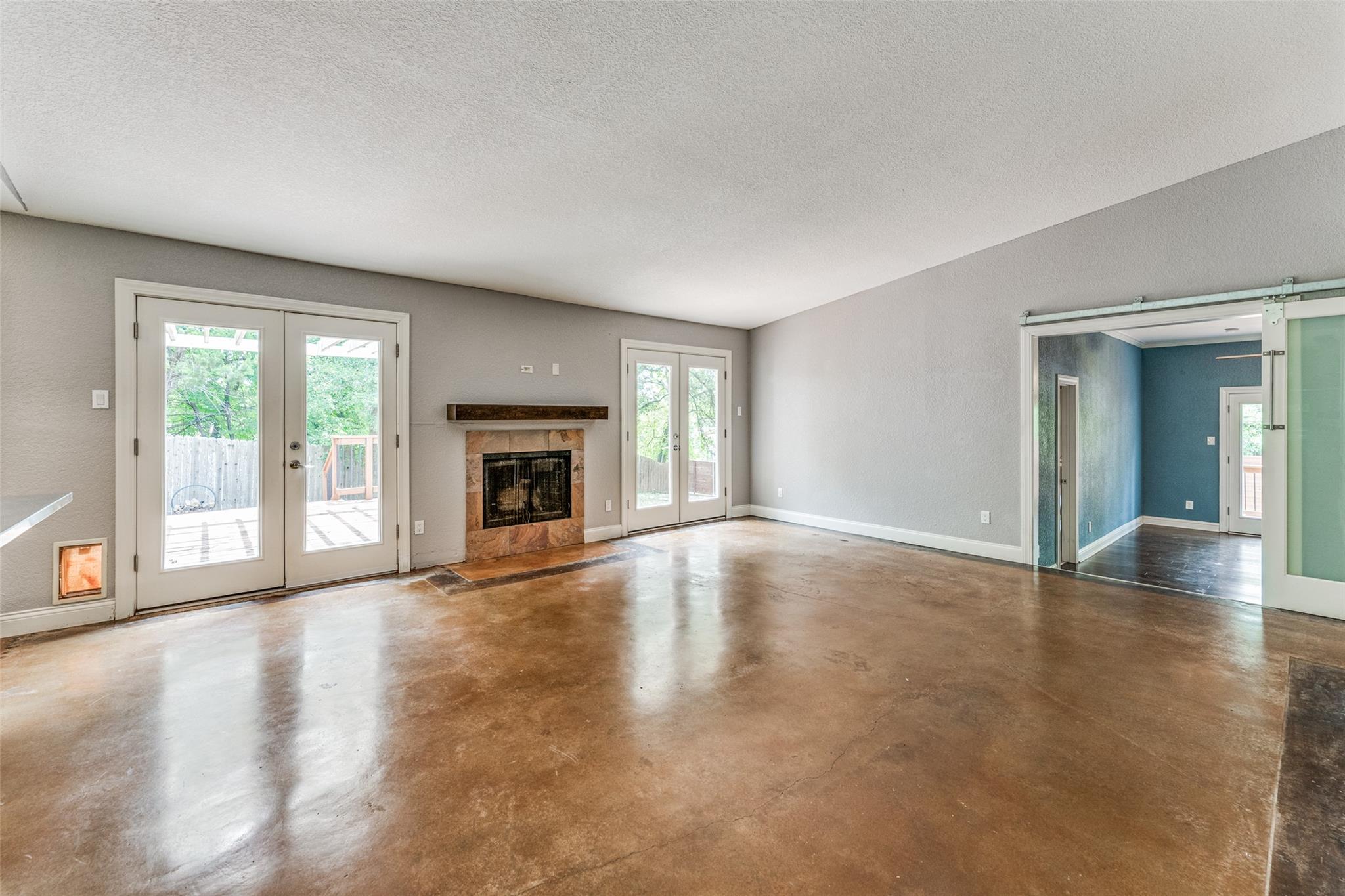 12207 FORSYTHE Dr, Austin, TX 78759