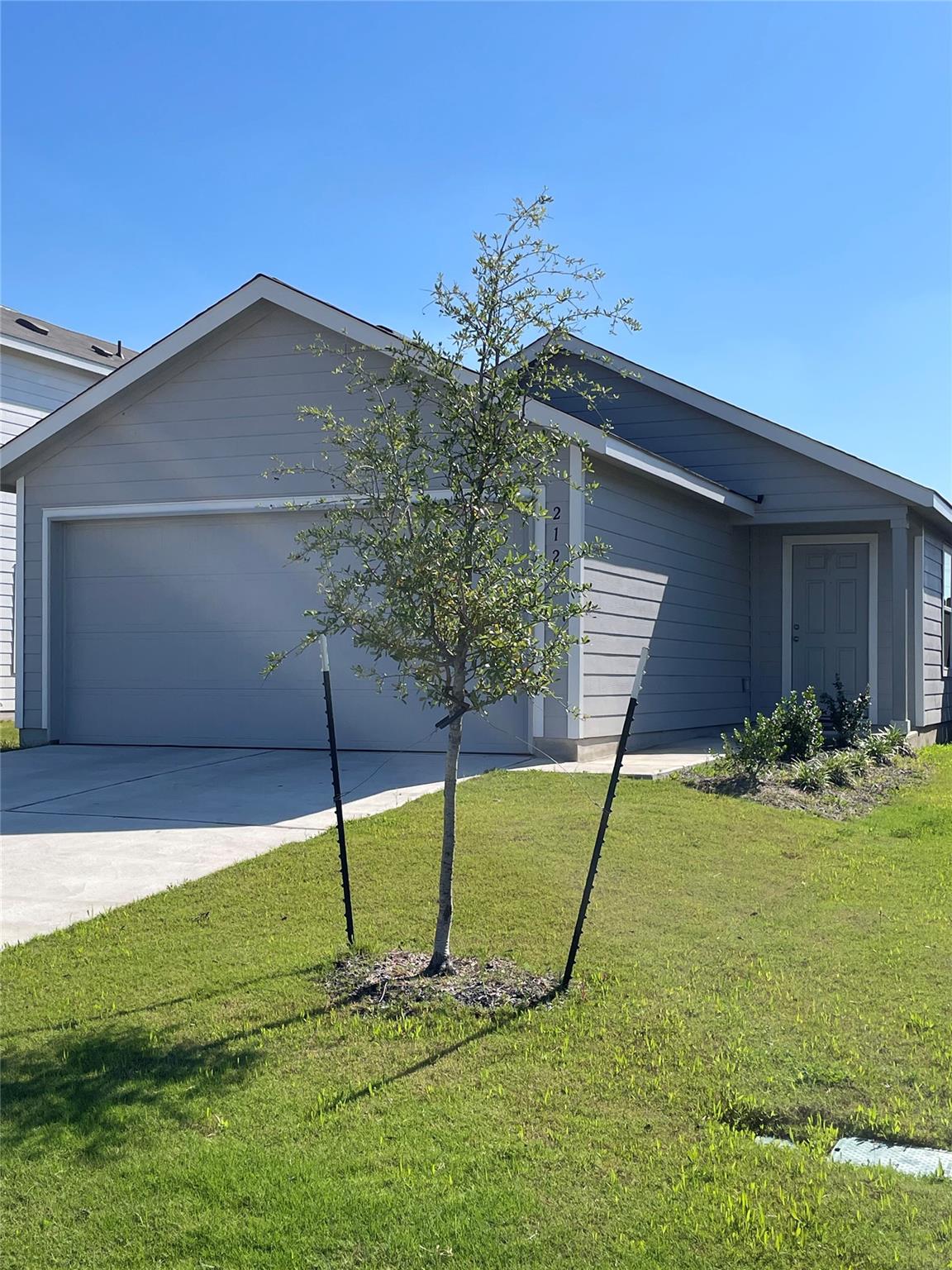 212 Marty Allen Loop, Jarrell, TX 76537
