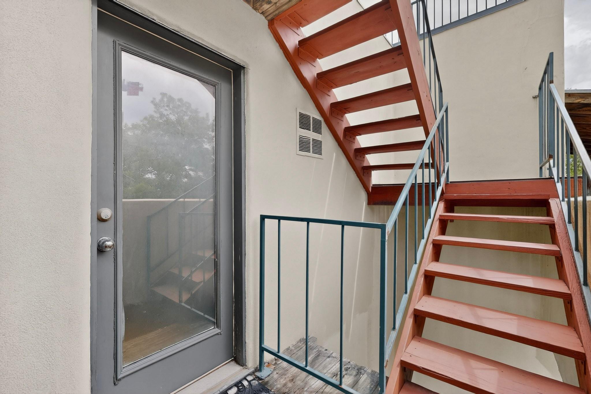 1106 W 6th St # 212, Austin, TX 78703