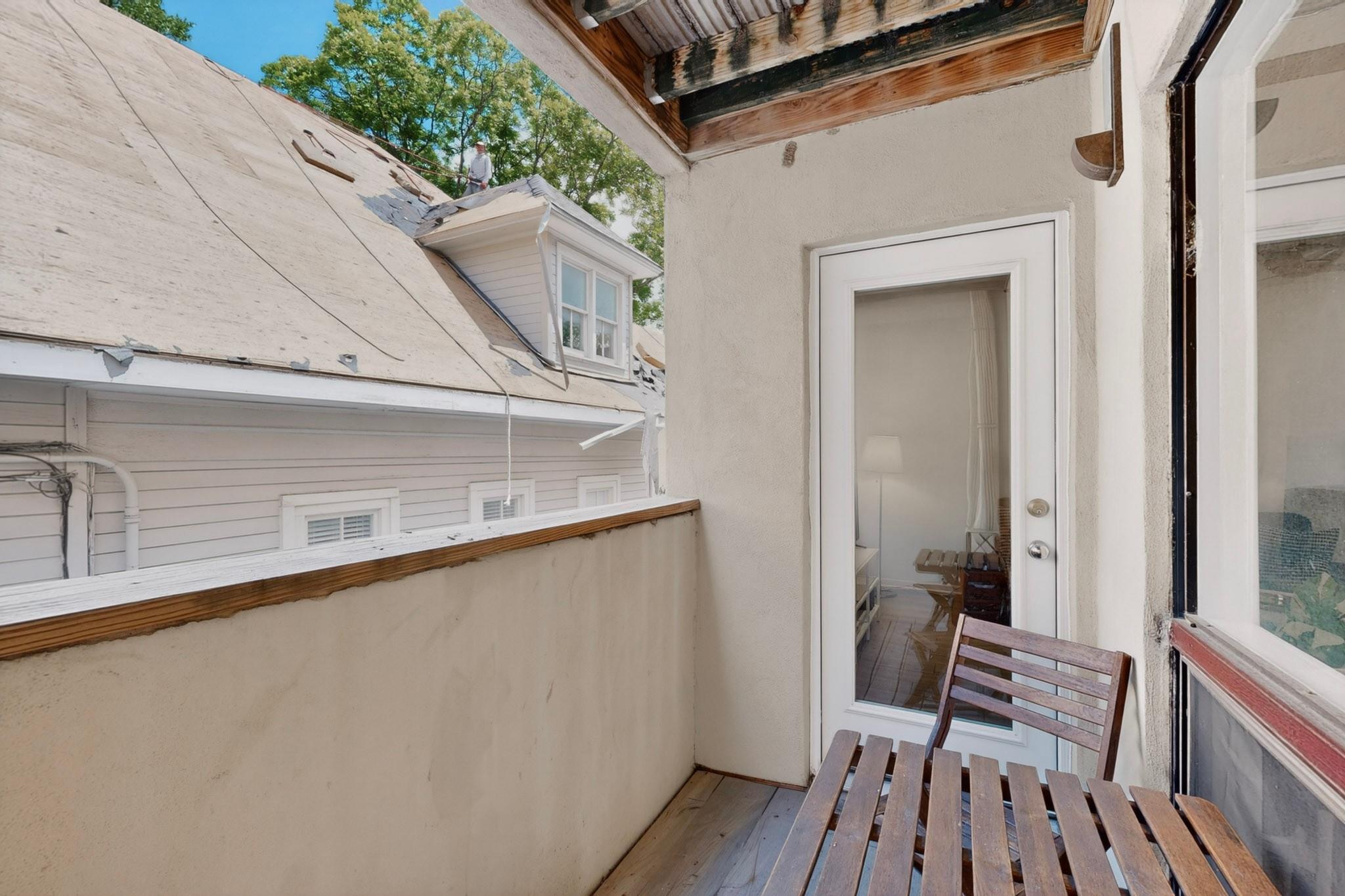 1106 W 6th St # 212, Austin, TX 78703