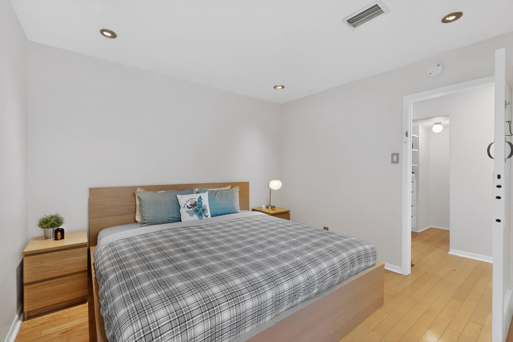 1106 W 6th St # 212, Austin, TX 78703