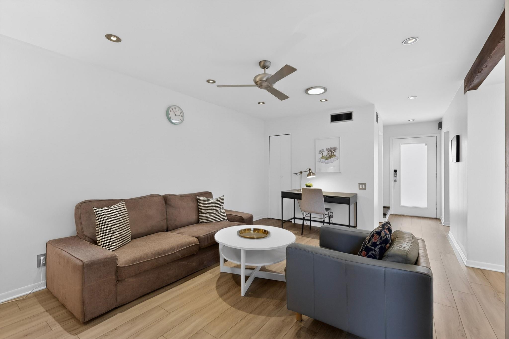 1106 W 6th St # 212, Austin, TX 78703