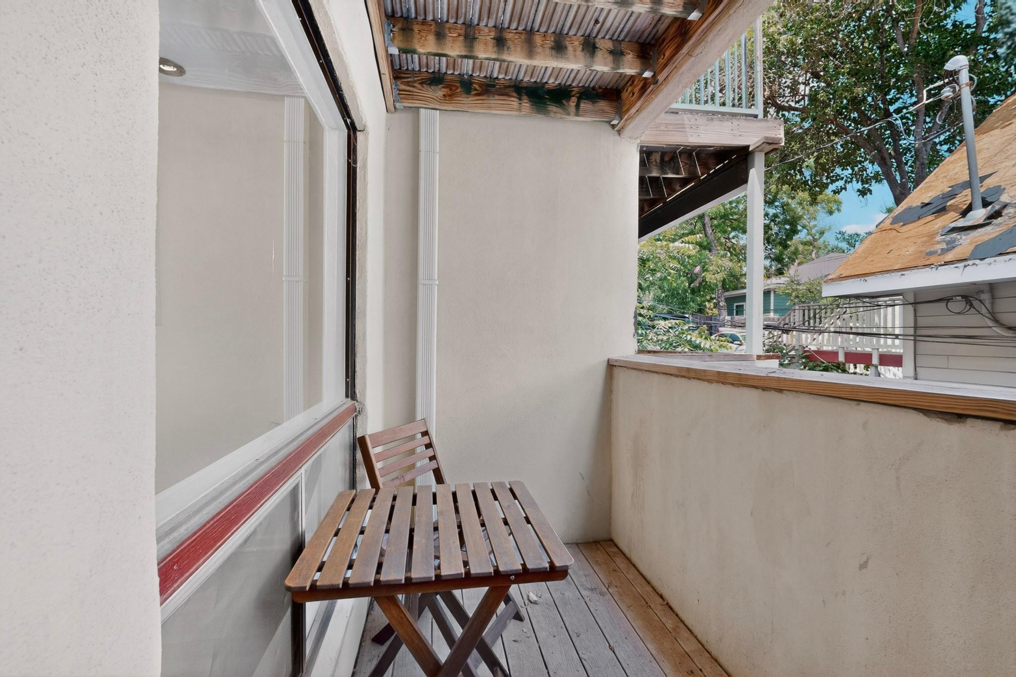 1106 W 6th St # 212, Austin, TX 78703