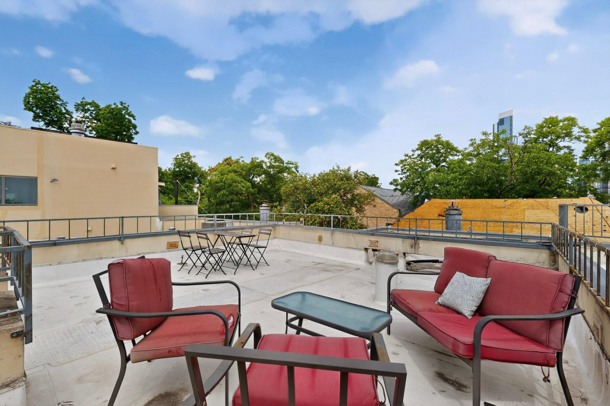 1106 W 6th St # 212, Austin, TX 78703