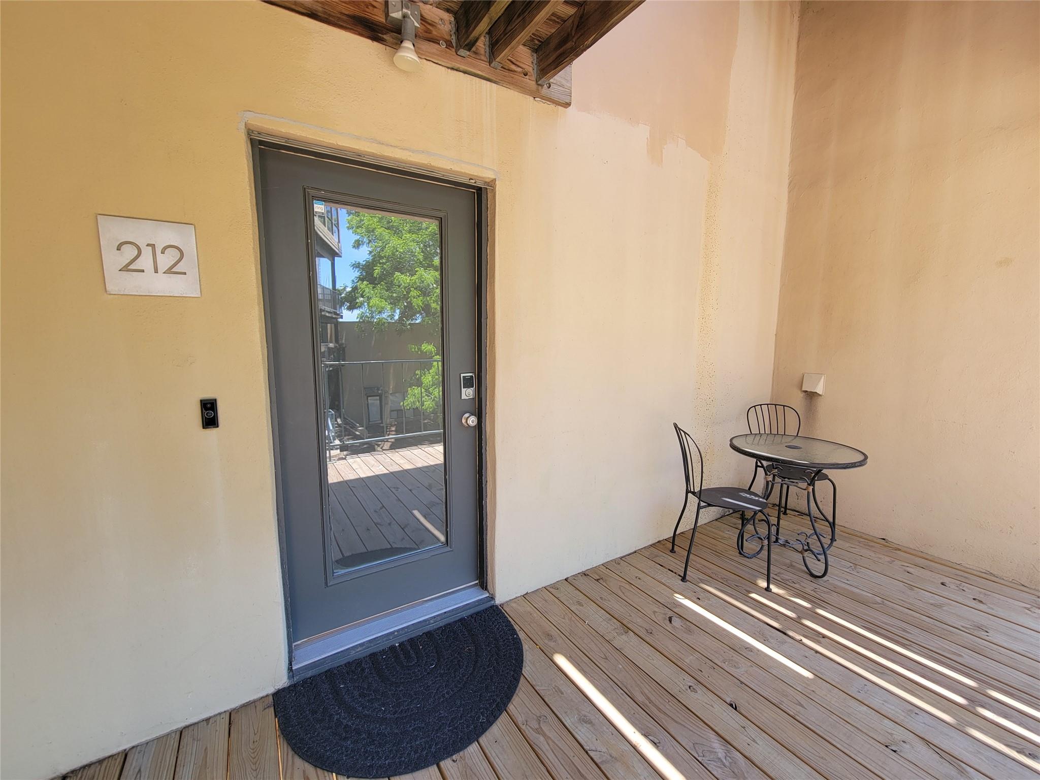 1106 W 6th St # 212, Austin, TX 78703