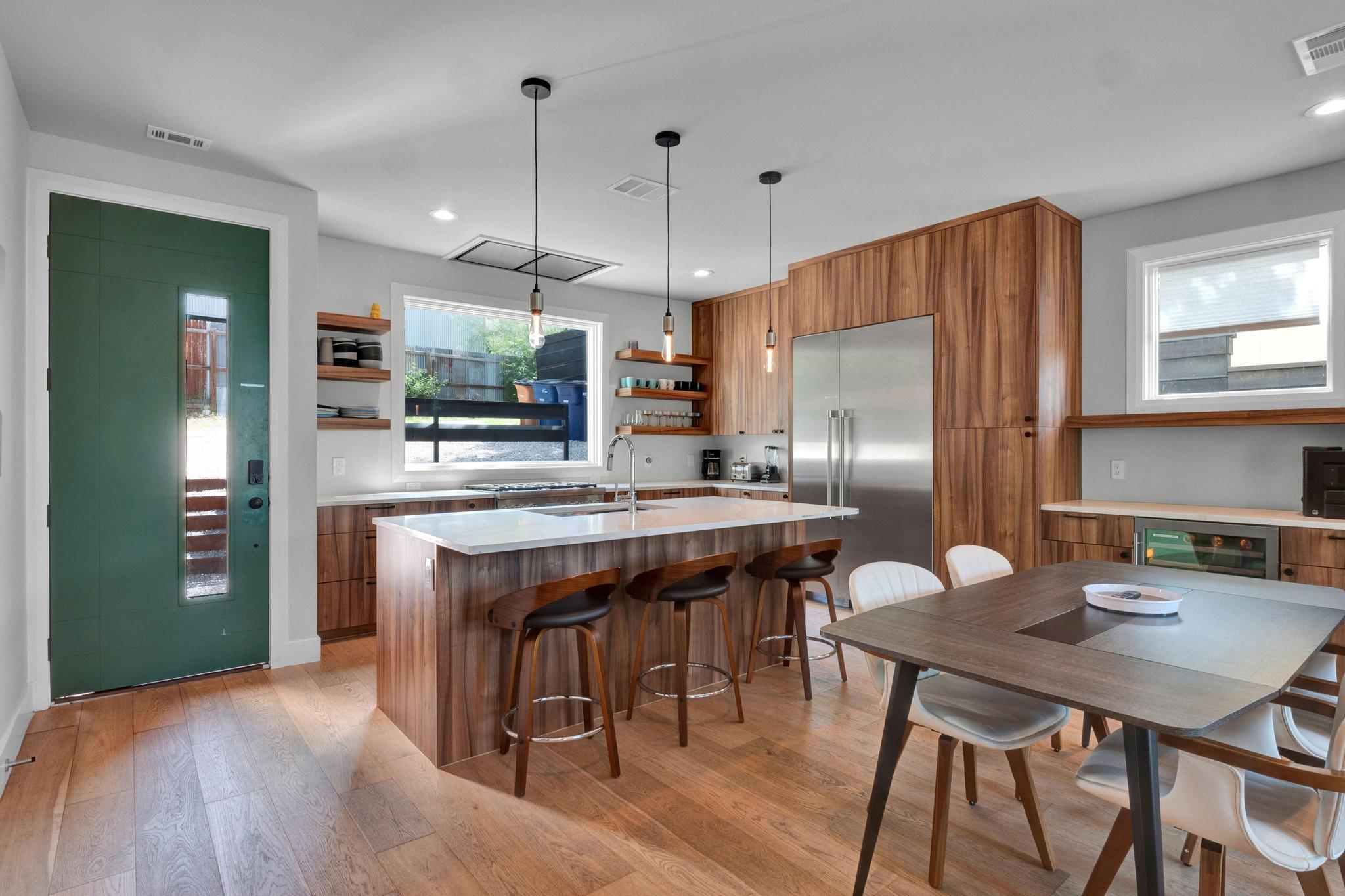 1914 E 8th St, Austin, TX 78702