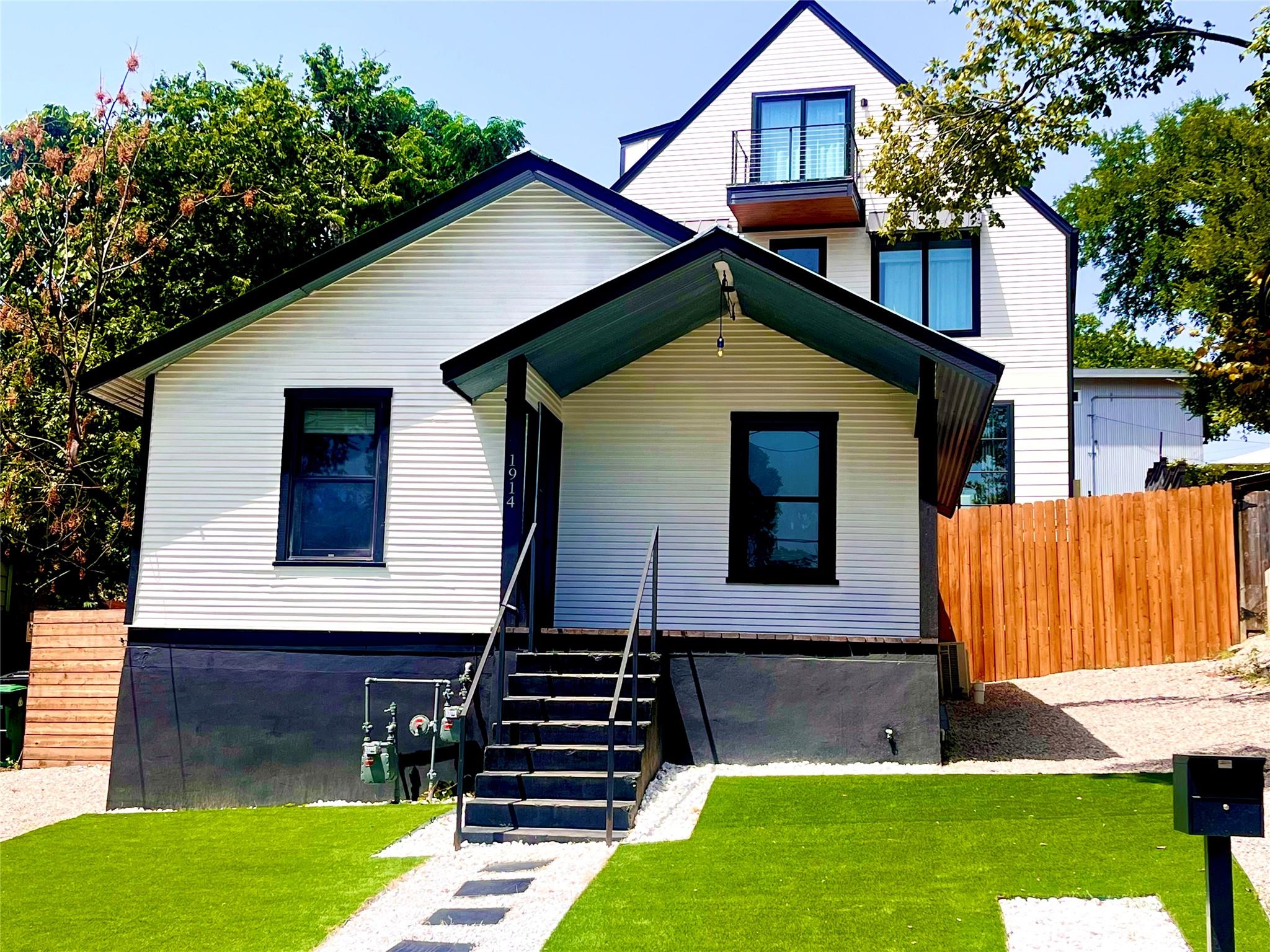 1914 E 8th St, Austin, TX 78702