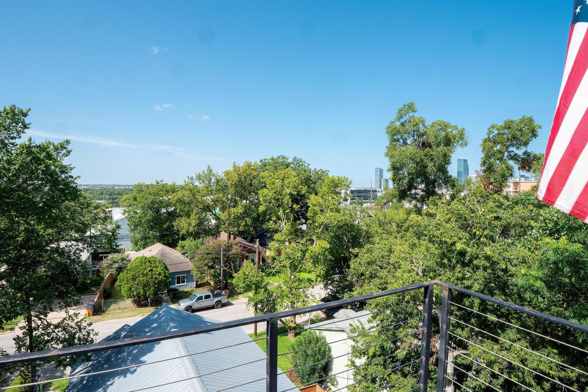 1914 E 8th St, Austin, TX 78702