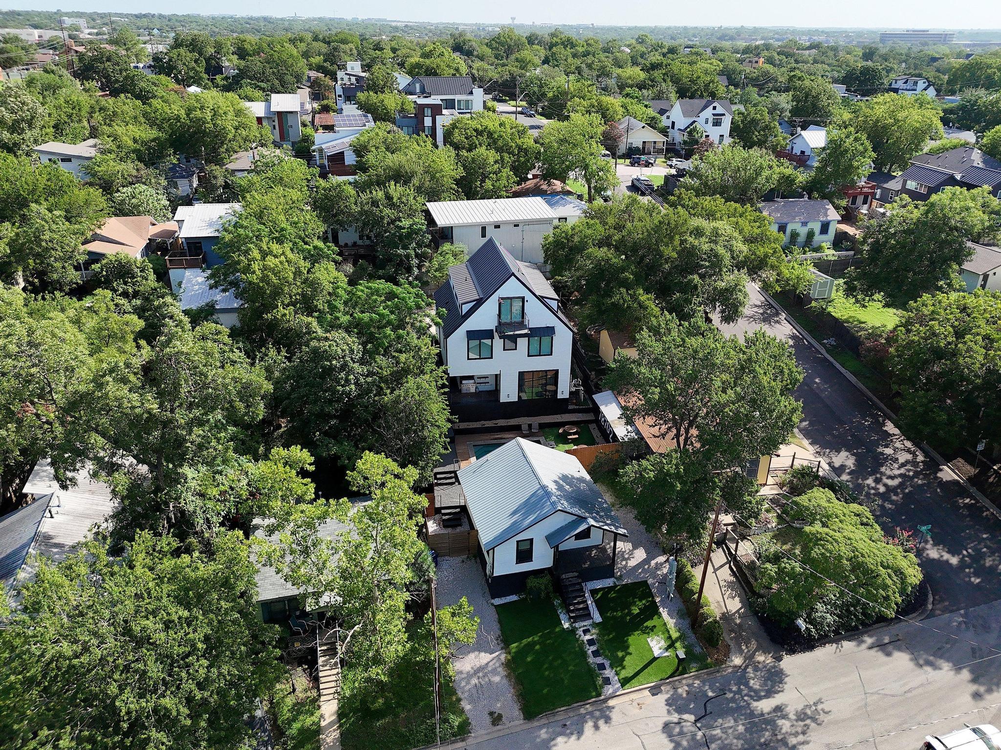 1914 E 8th St, Austin, TX 78702