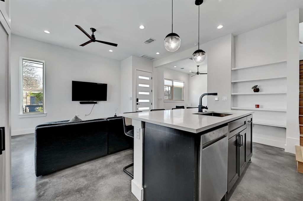 2812 E 4th St # 2, Austin, TX 78702