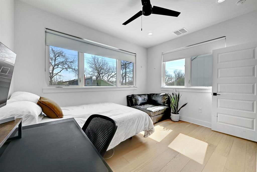 2812 E 4th St # 2, Austin, TX 78702