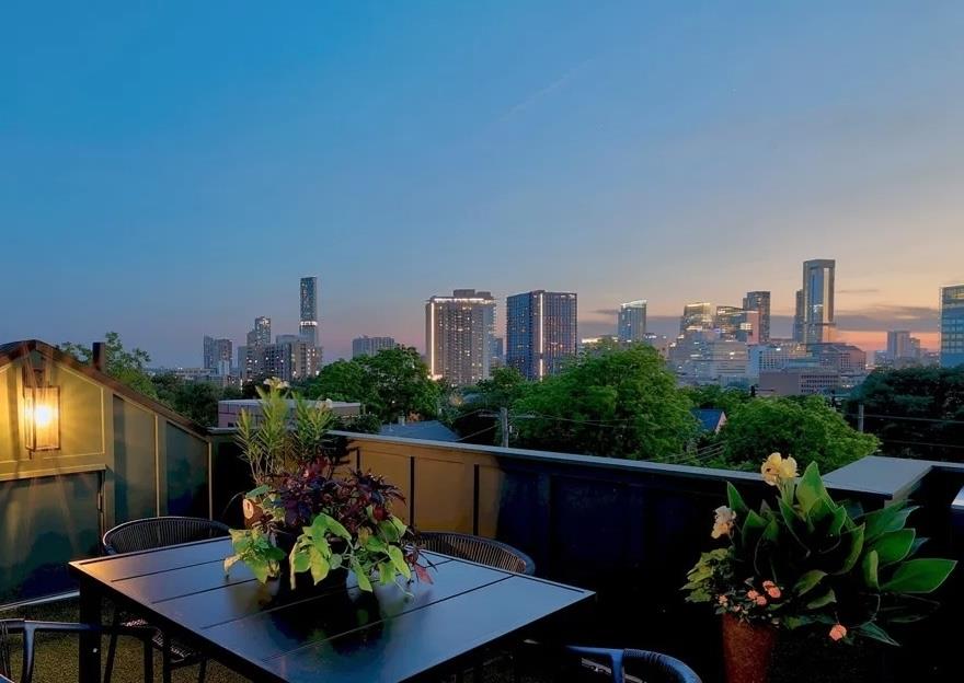 1007 E 15th St # 2, Austin, TX 78702