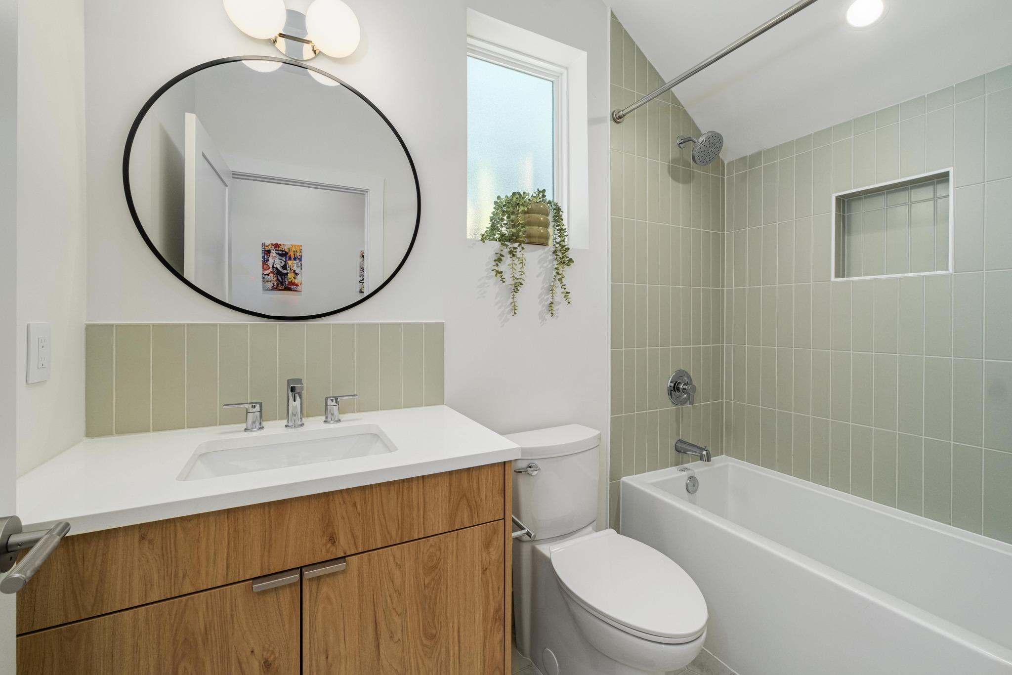 1007 E 15th St # 2, Austin, TX 78702