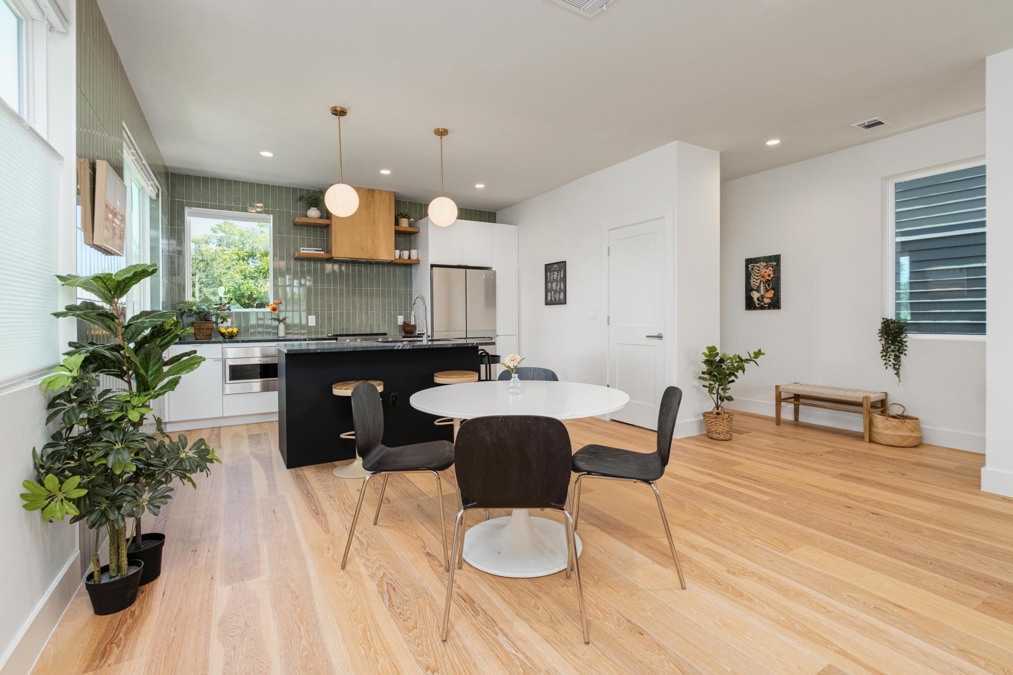 1007 E 15th St # 2, Austin, TX 78702