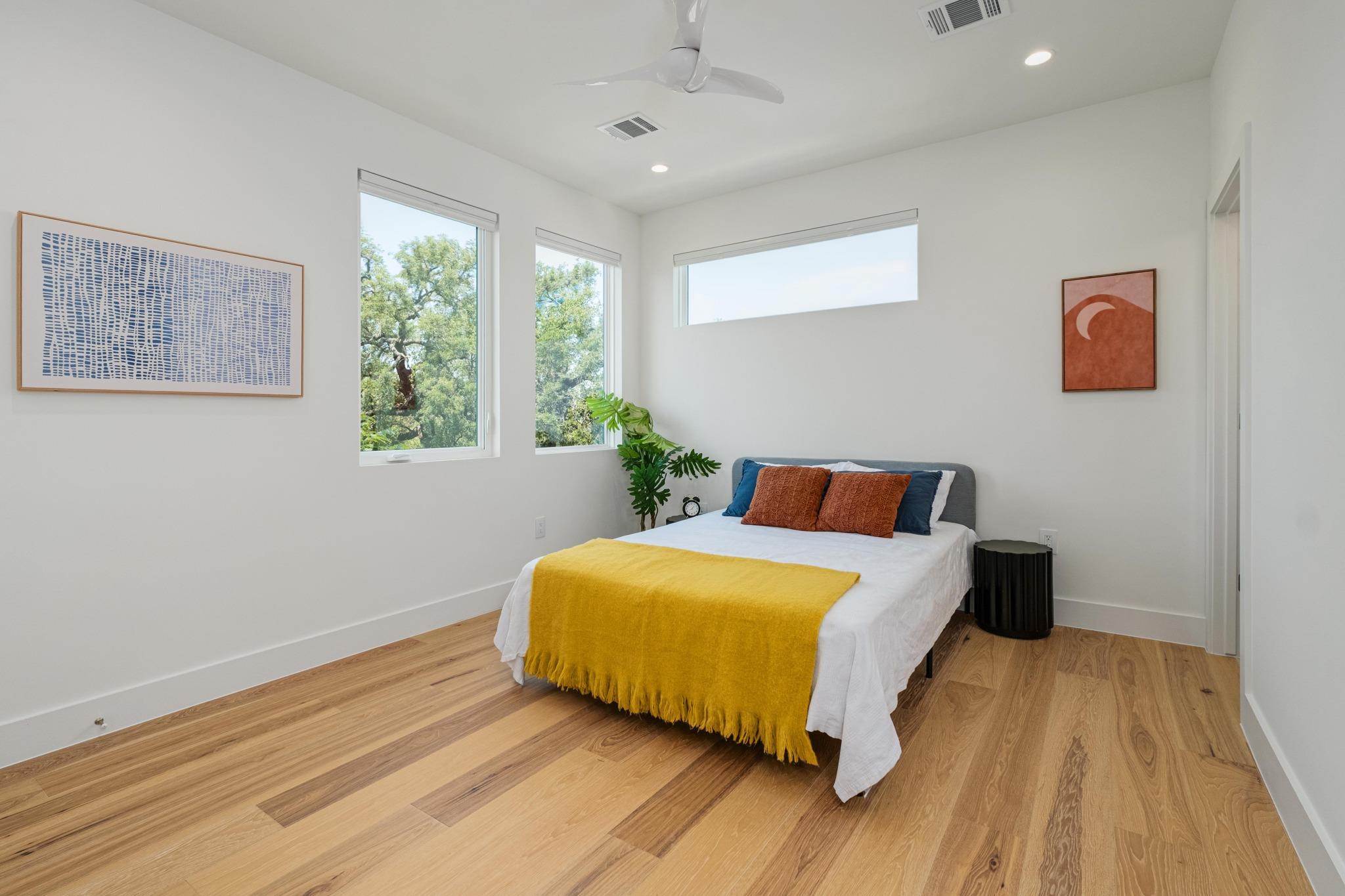 1007 E 15th St # 2, Austin, TX 78702