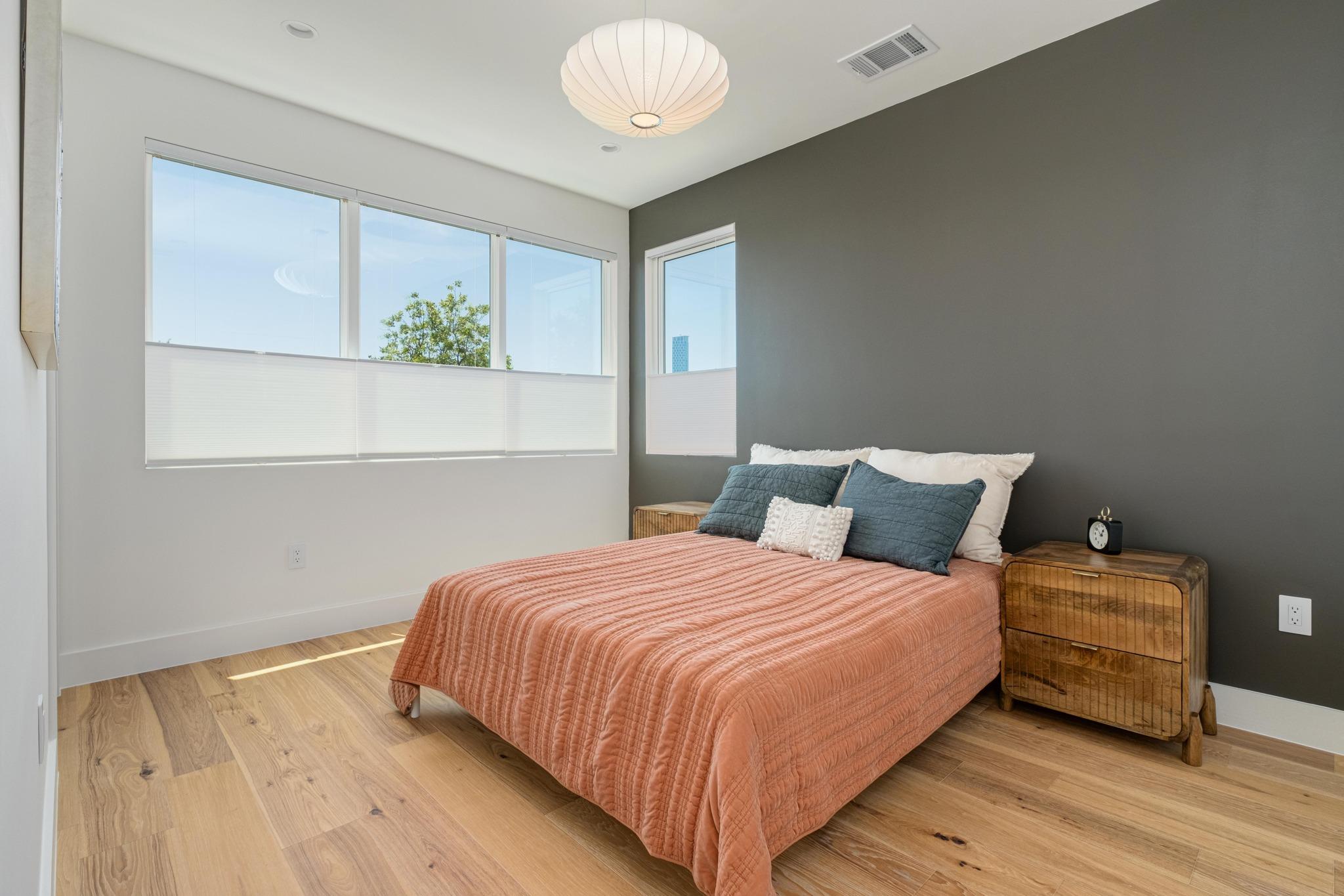 1007 E 15th St # 2, Austin, TX 78702
