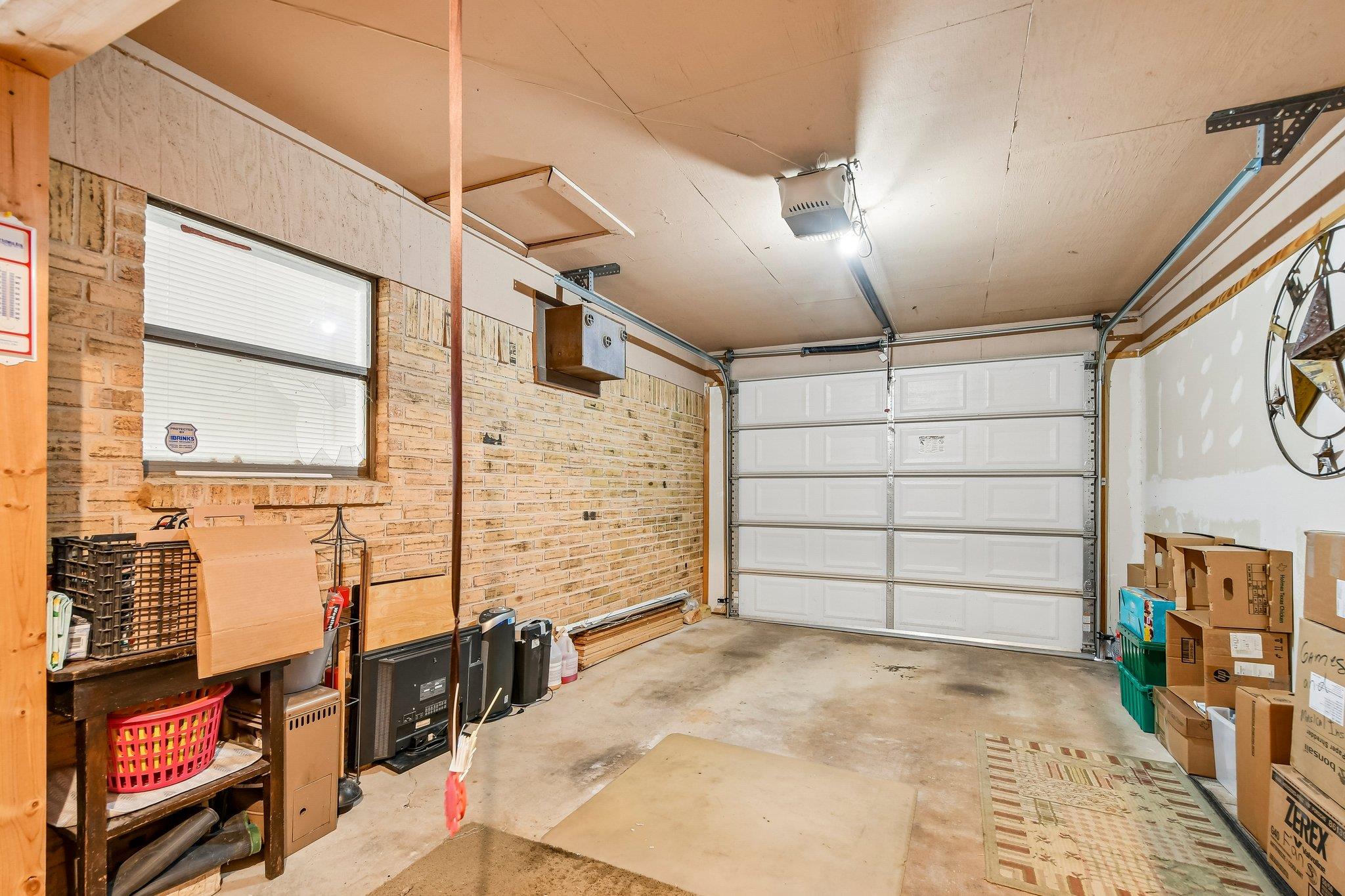 101 Brown St, Elgin, TX 78621