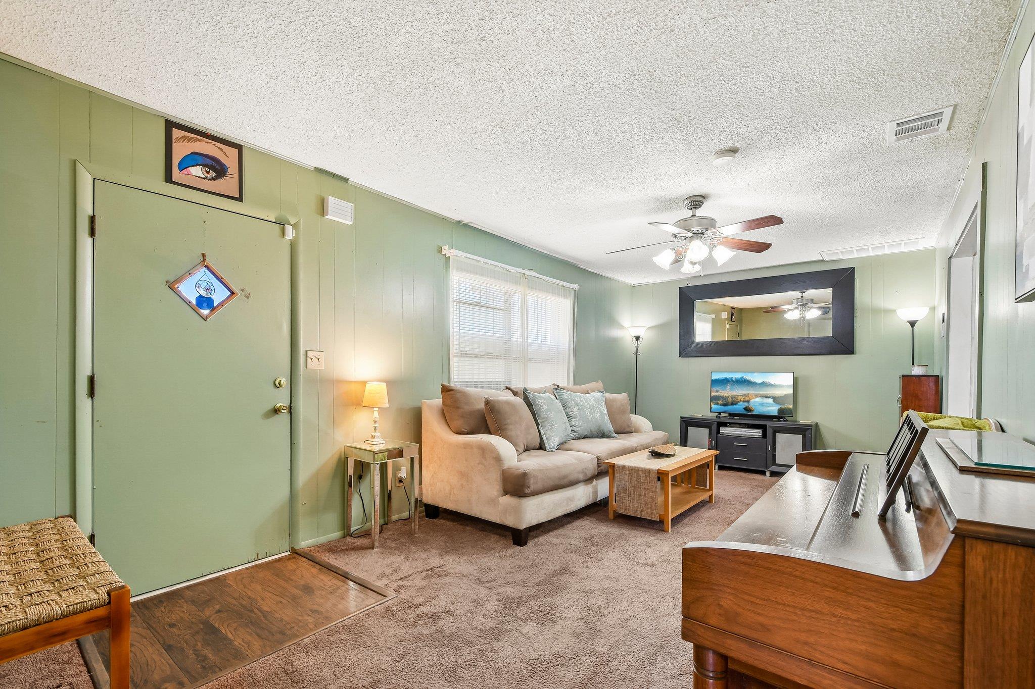 101 Brown St, Elgin, TX 78621