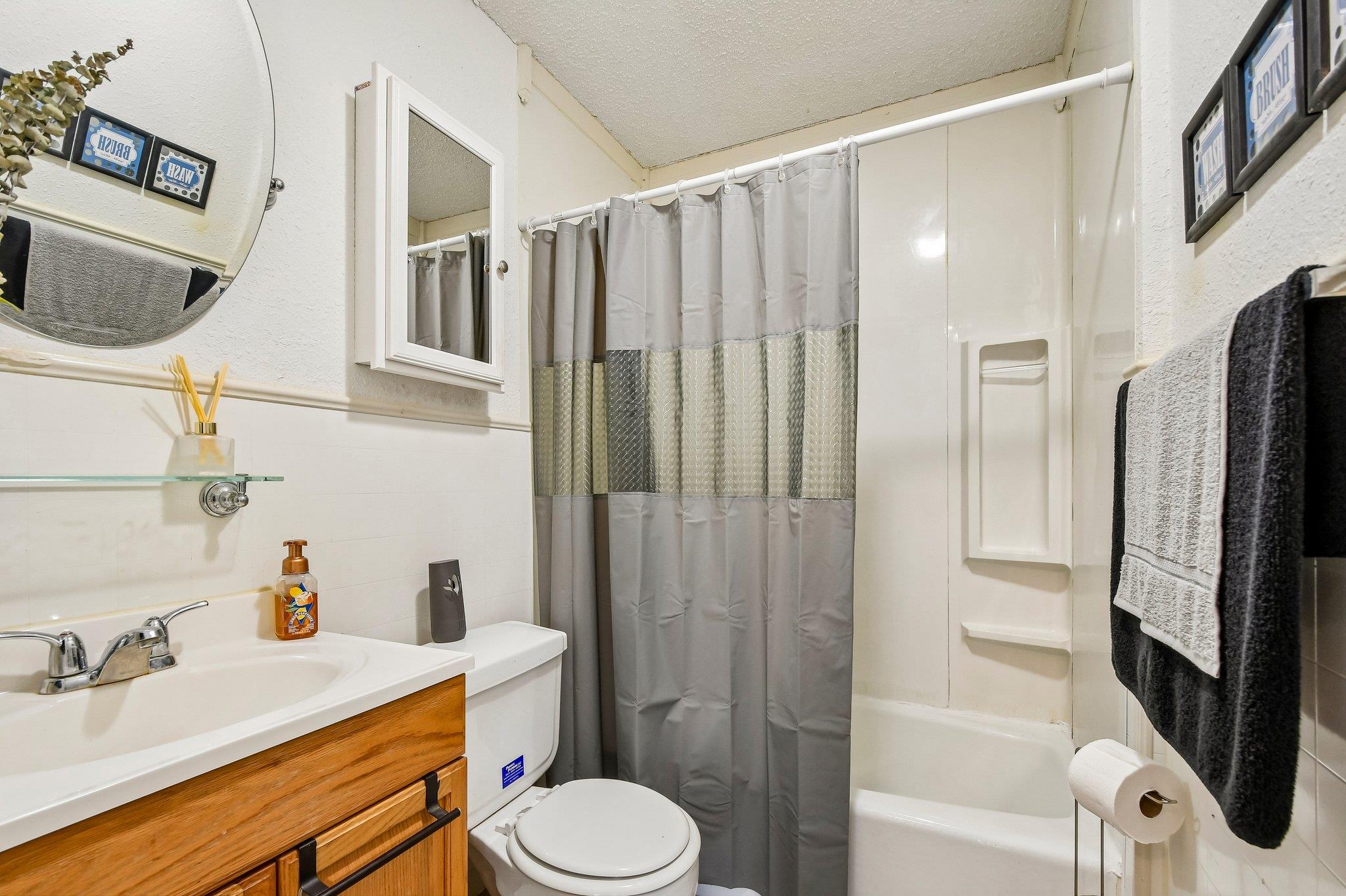 101 Brown St, Elgin, TX 78621