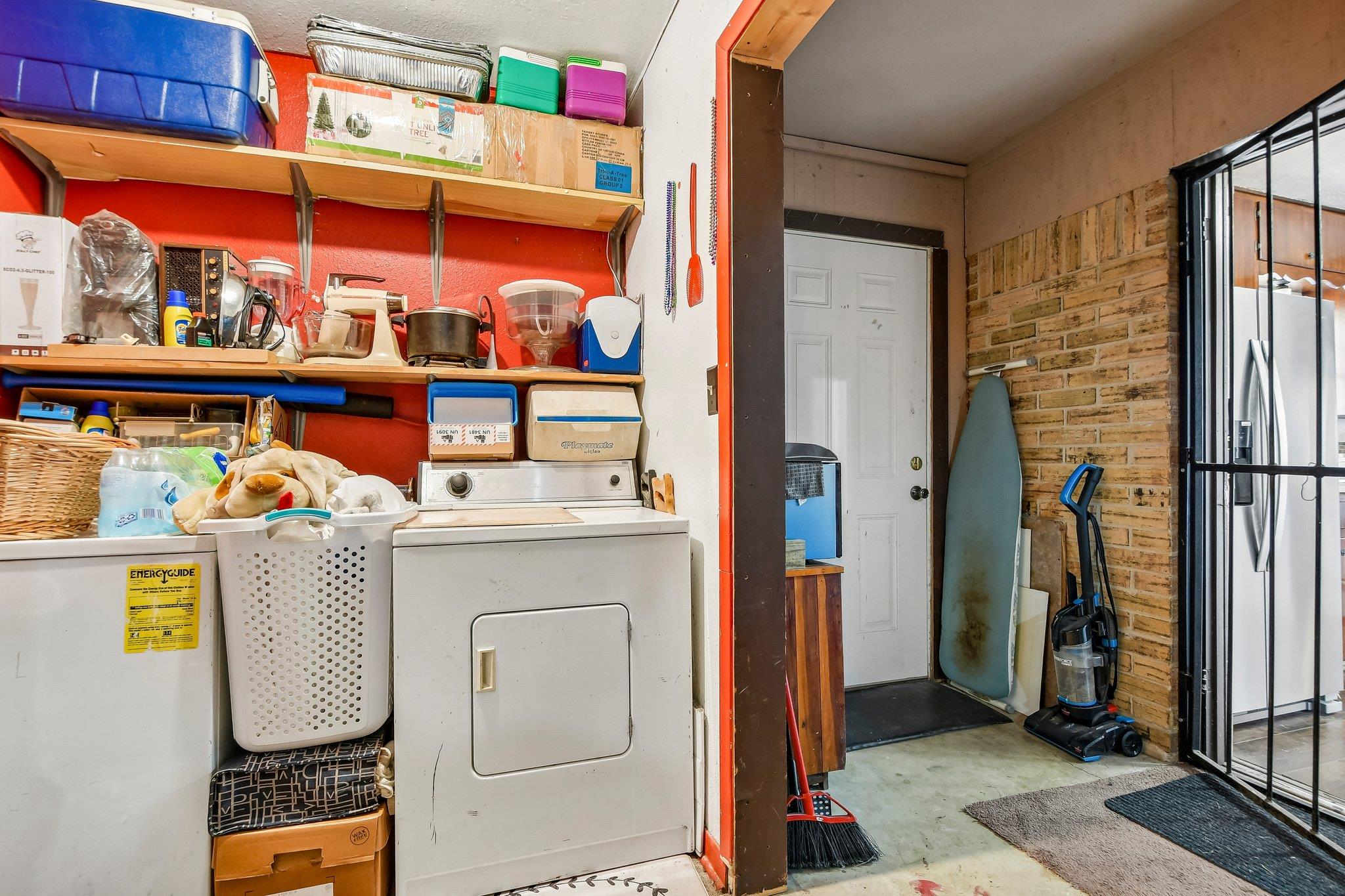 101 Brown St, Elgin, TX 78621
