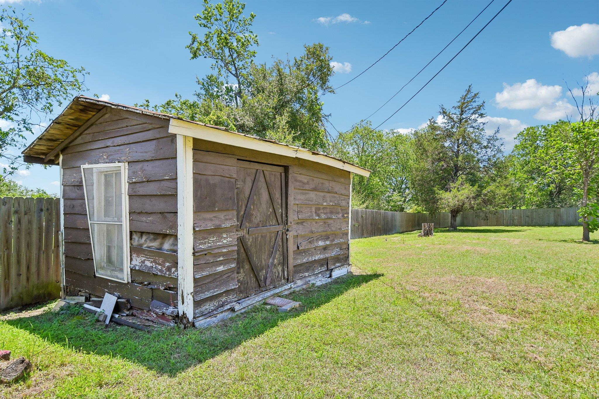 101 Brown St, Elgin, TX 78621
