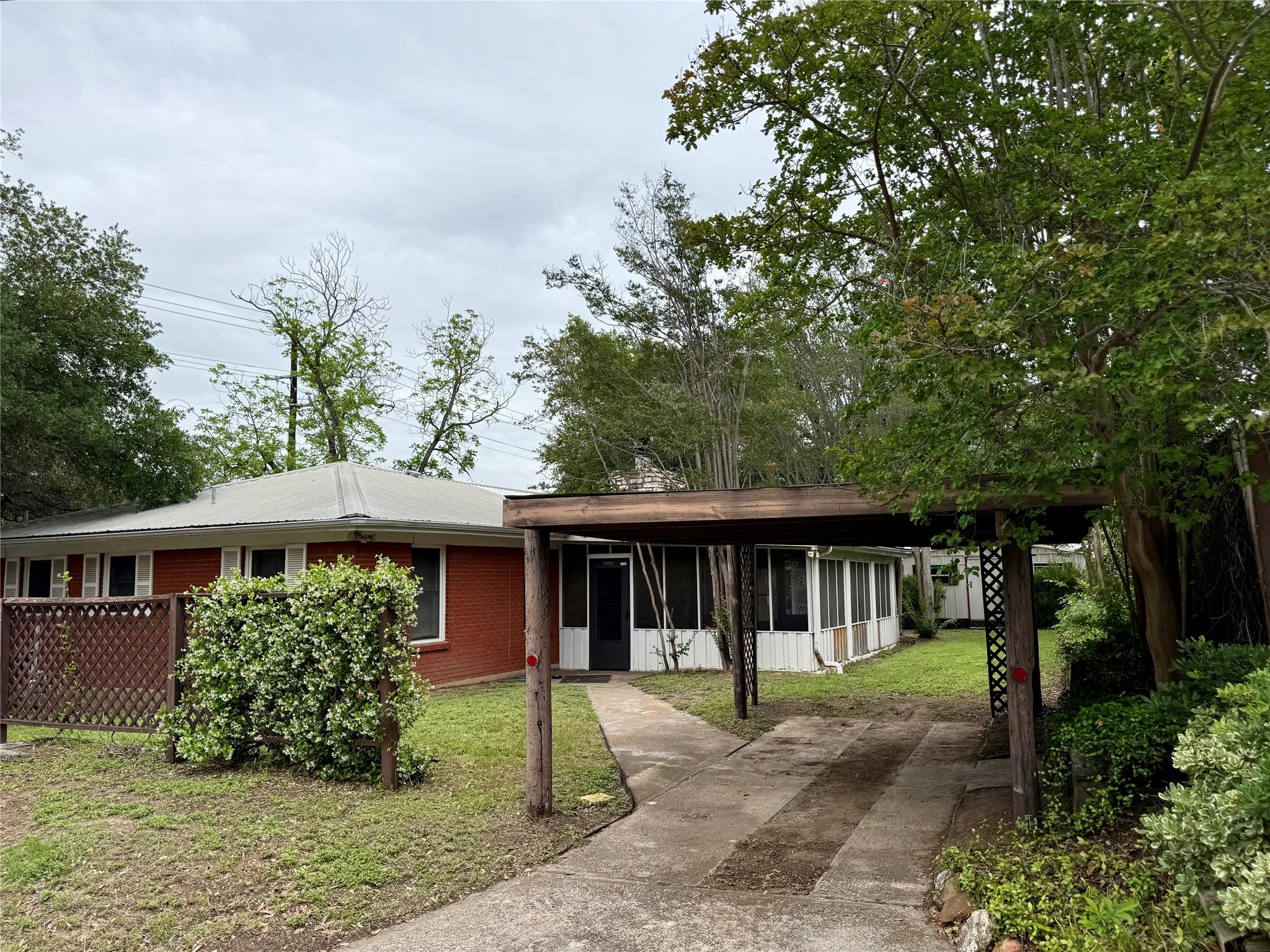 201 Woodward St, Austin, TX 78704