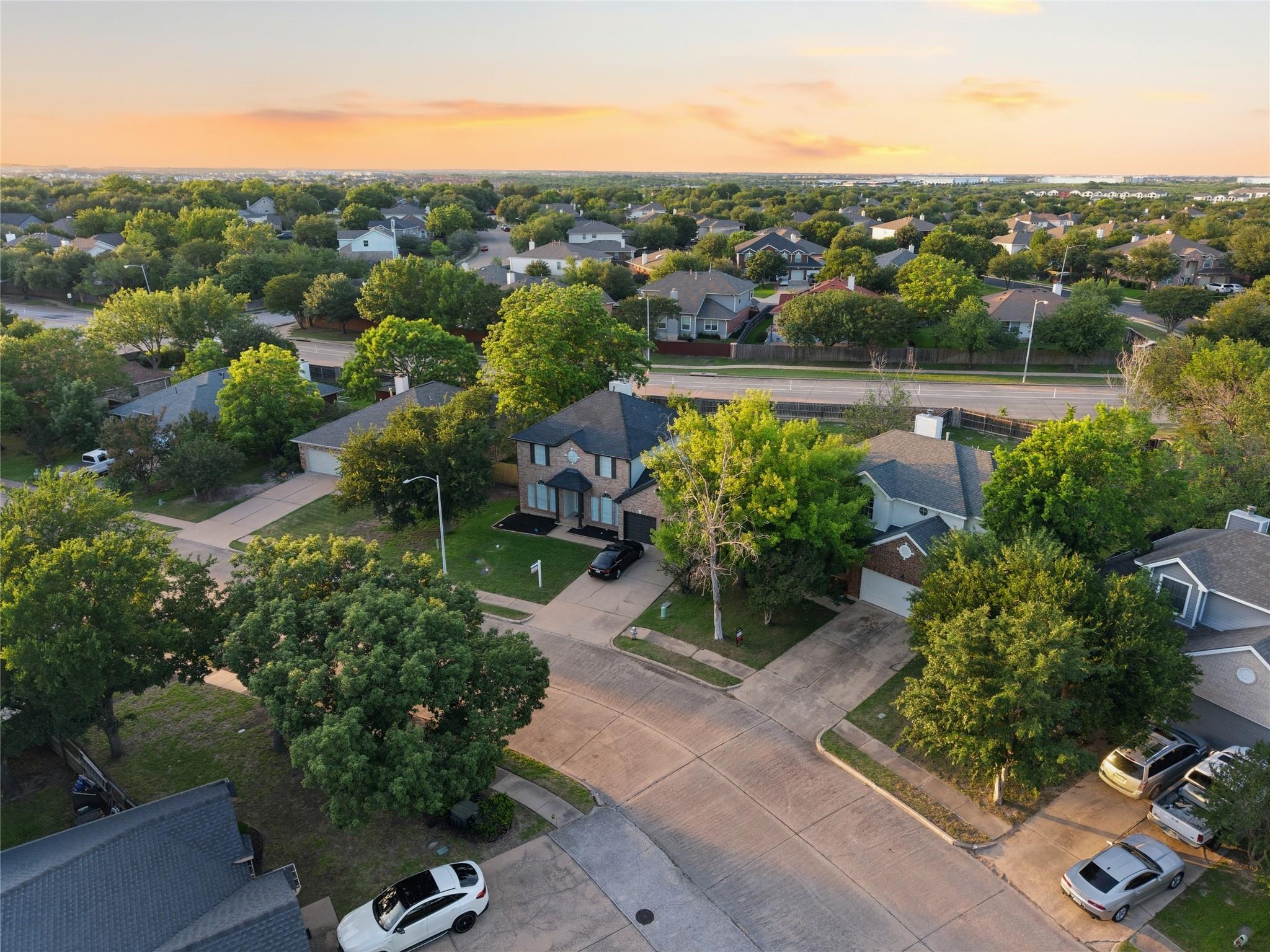 6706 Carisbrooke Ln, Austin, TX 78754