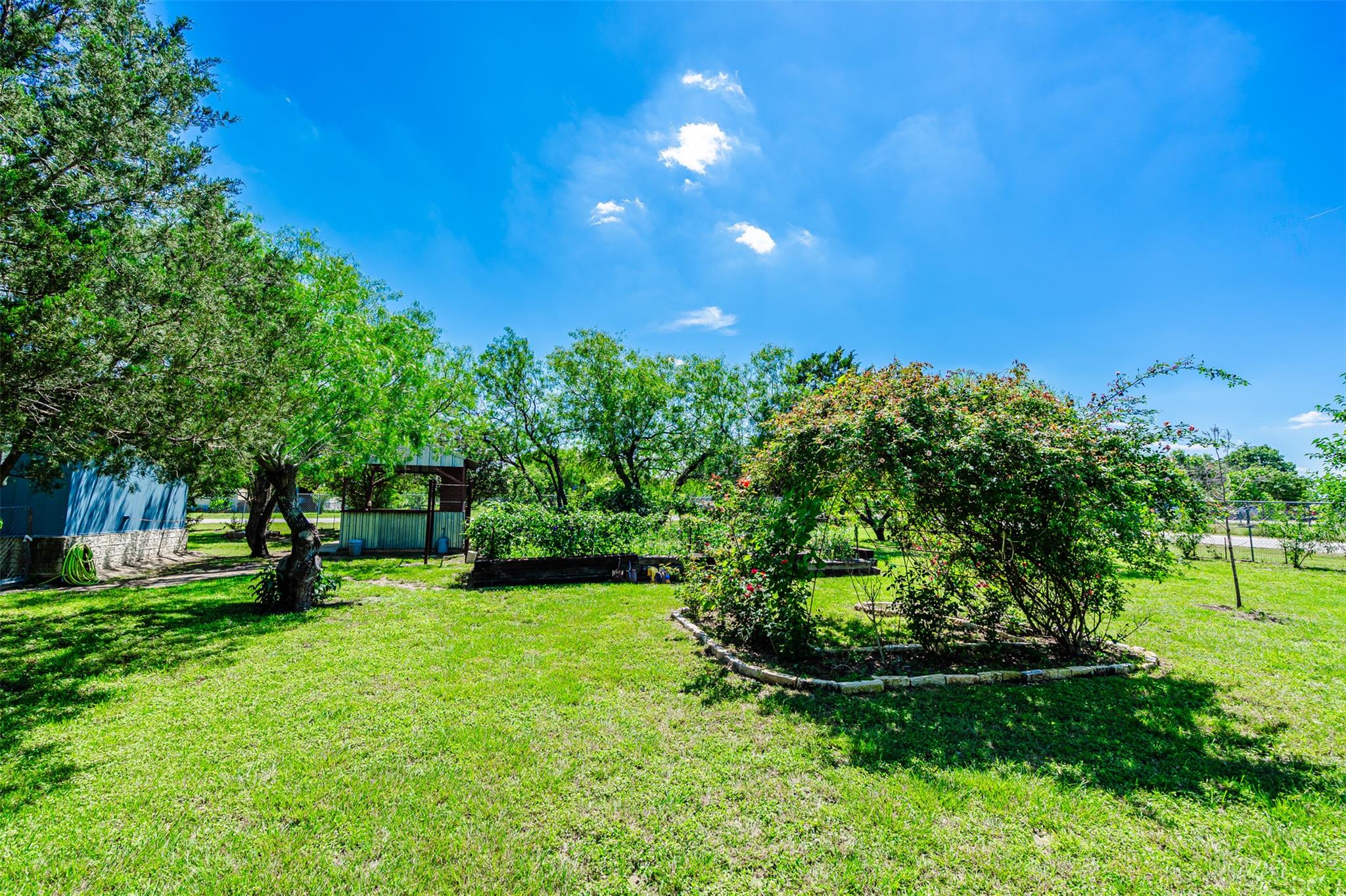 278 Forister Ranch Dr, Dale, TX 78616