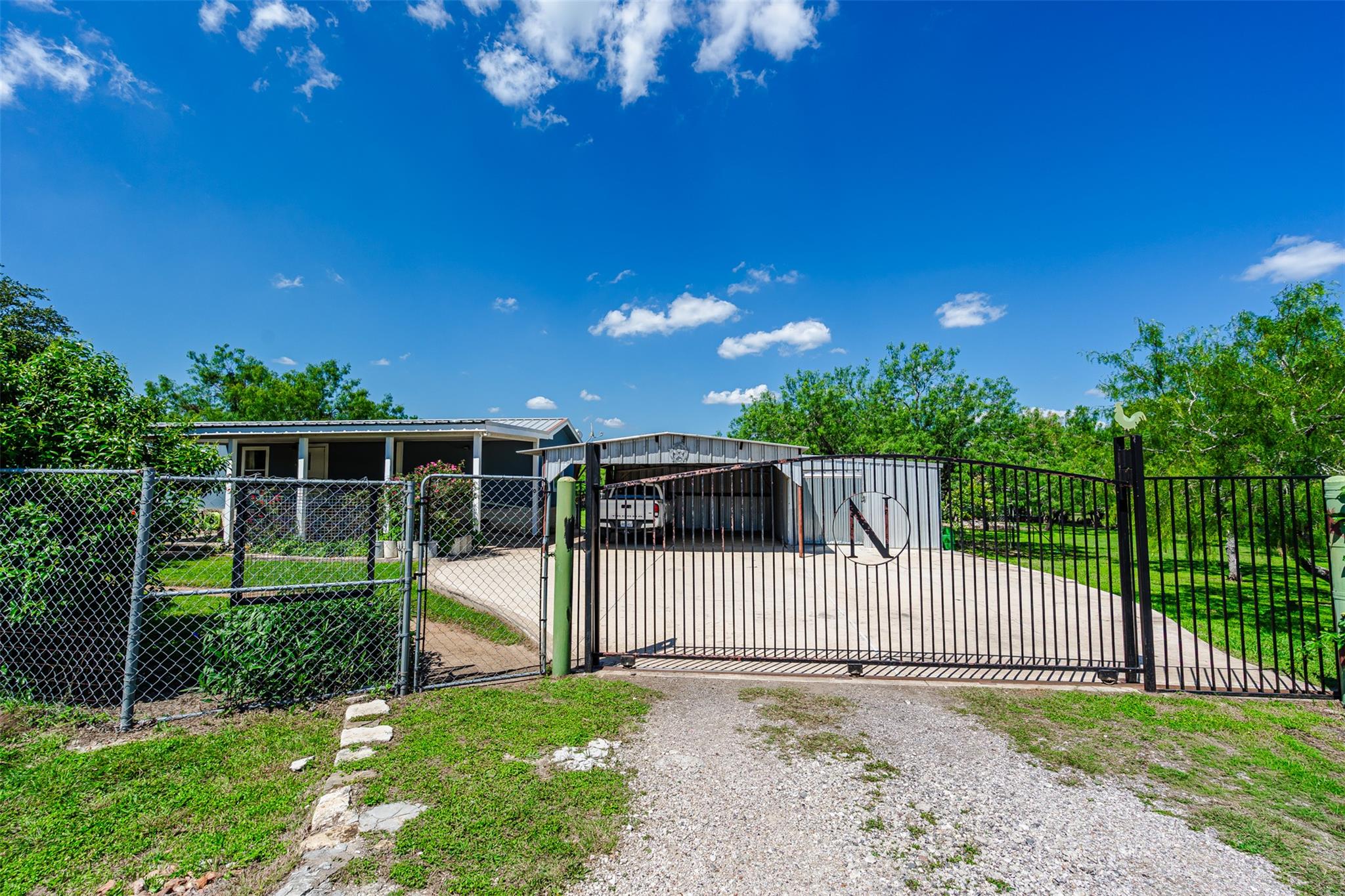 278 Forister Ranch Dr, Dale, TX 78616