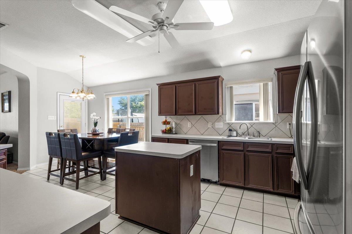 711 White Hawk Trl, Harker Heights, TX 76548