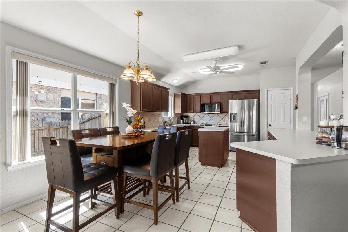 711 White Hawk Trl, Harker Heights, TX 76548