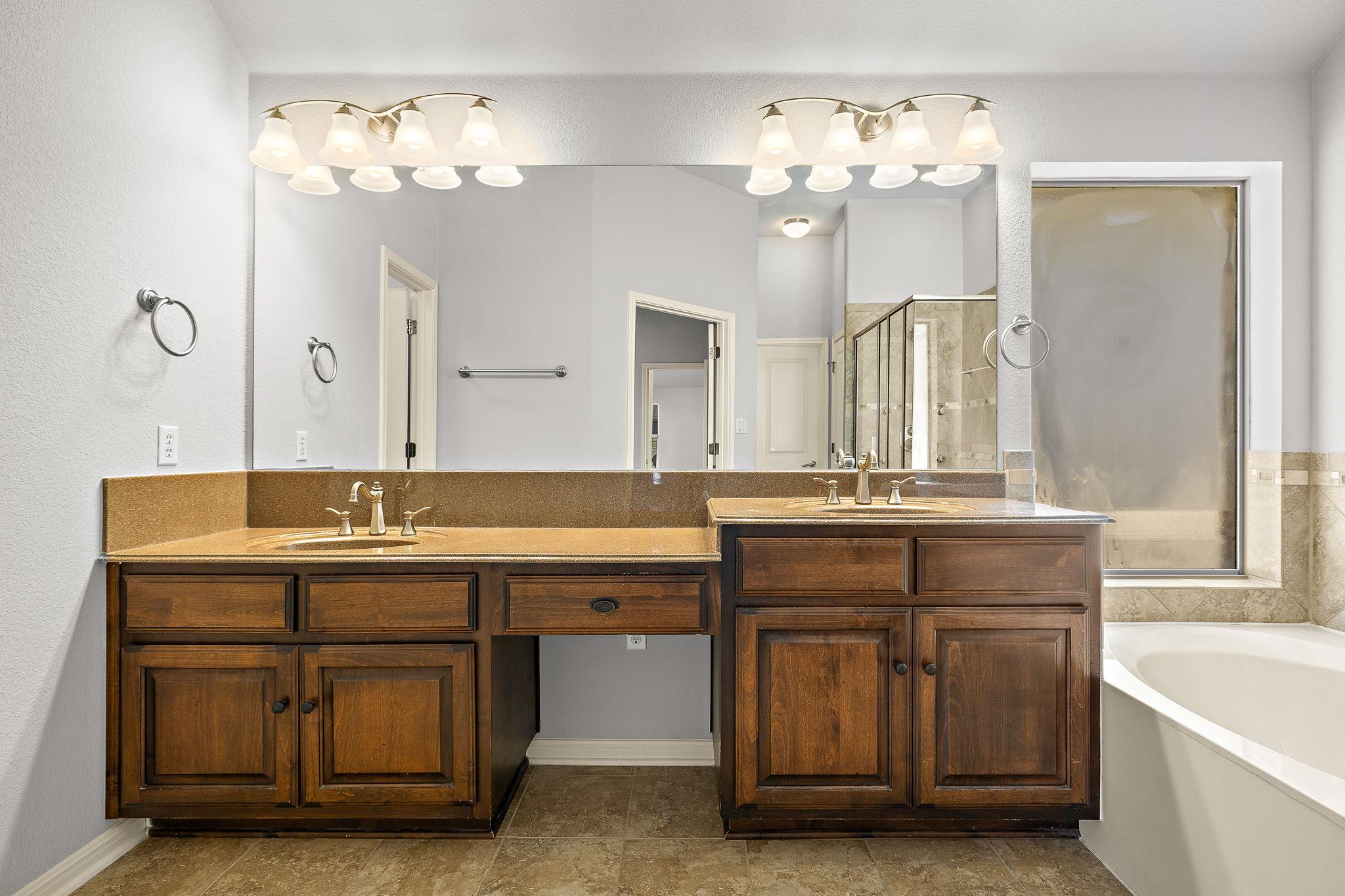 12713 Tierra Grande Trl, Austin, TX 78732