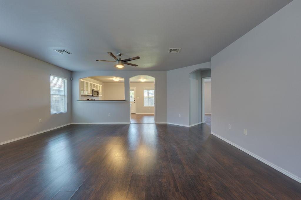 12521 Campana Dr, Del Valle, TX 78617