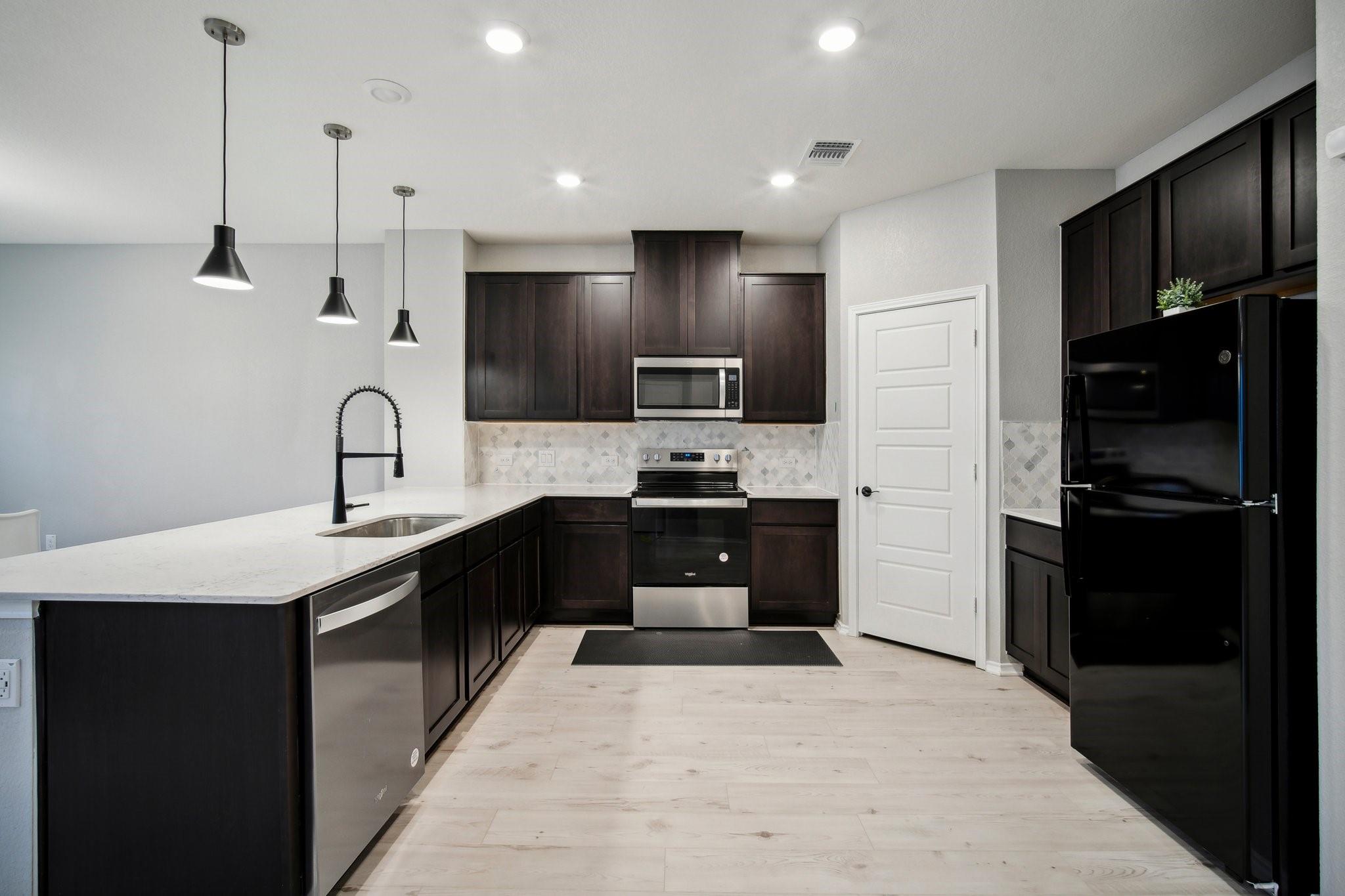 7102 Summer Tanager Dr # 16, Austin, TX 78744