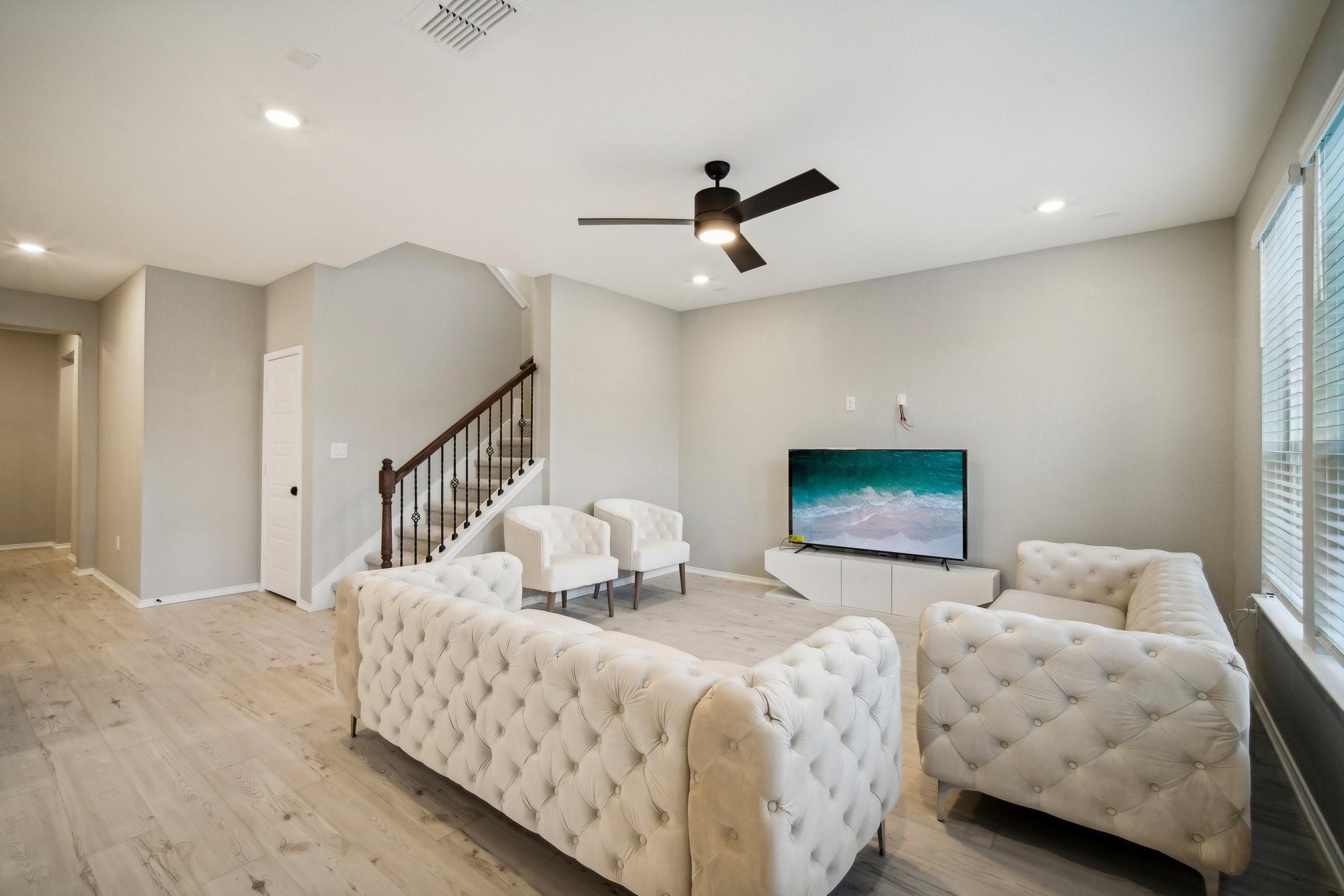 7102 Summer Tanager Dr # 16, Austin, TX 78744