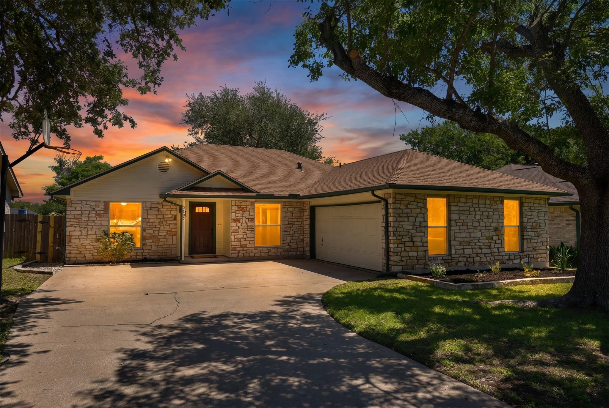 2402 Spring Wagon Ln, Austin, TX 78728