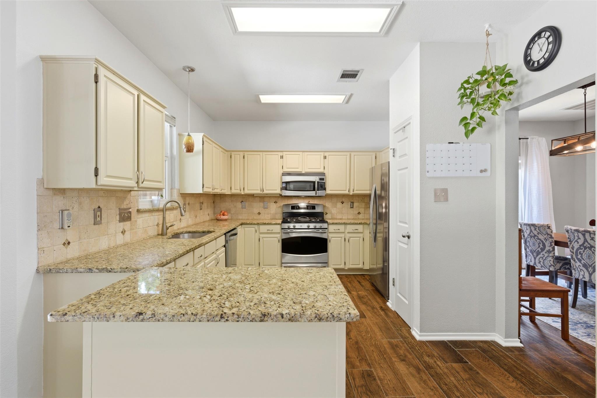 917 Woodhollow Ln, Cedar Park, TX 78613