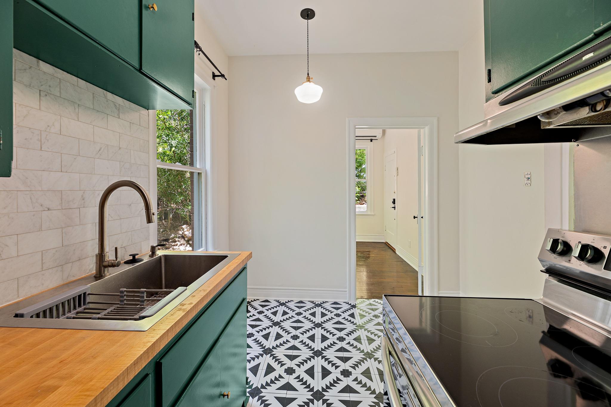 2810 Pearl St # A, Austin, TX 78705