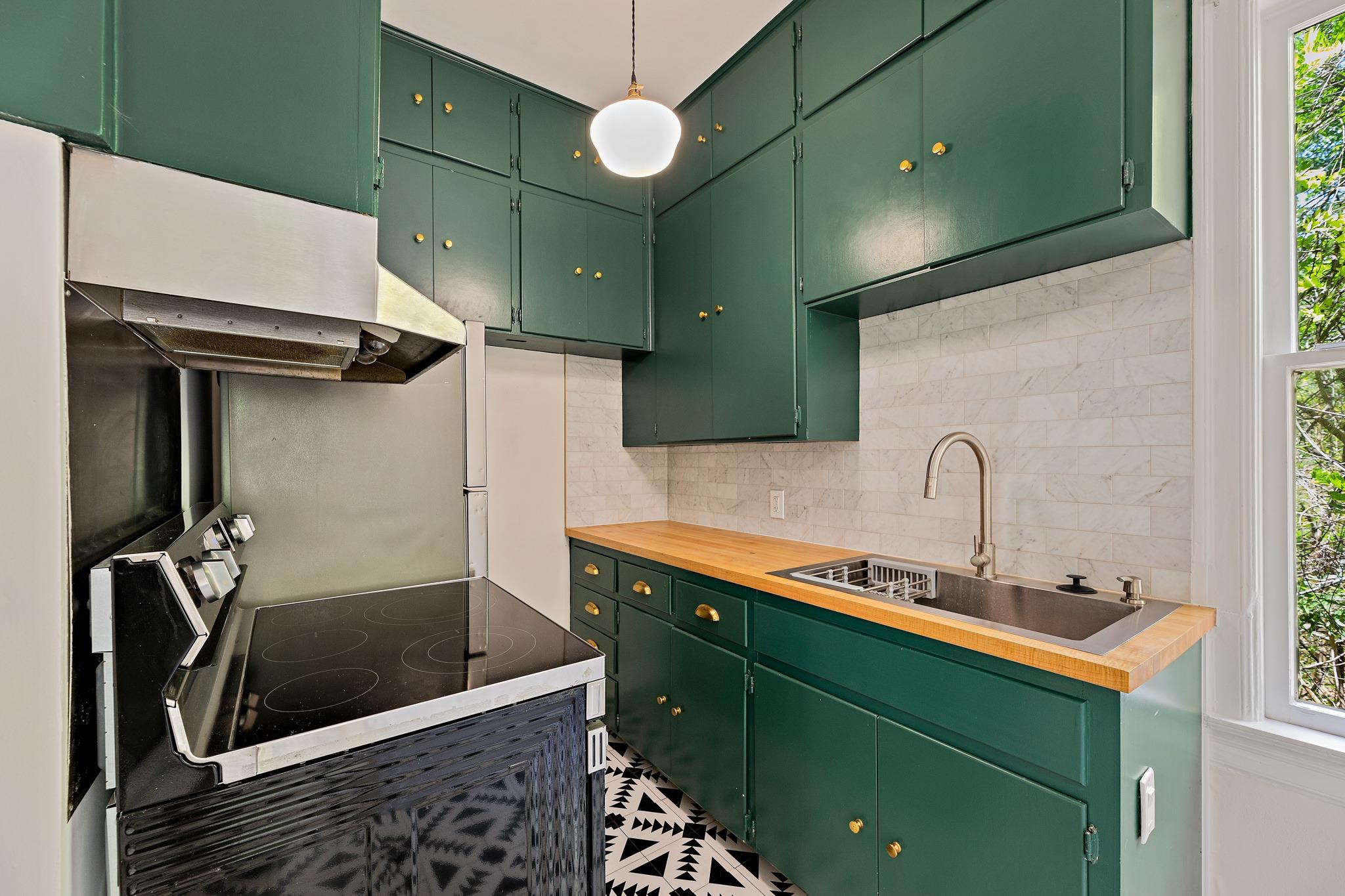 2810 Pearl St # A, Austin, TX 78705