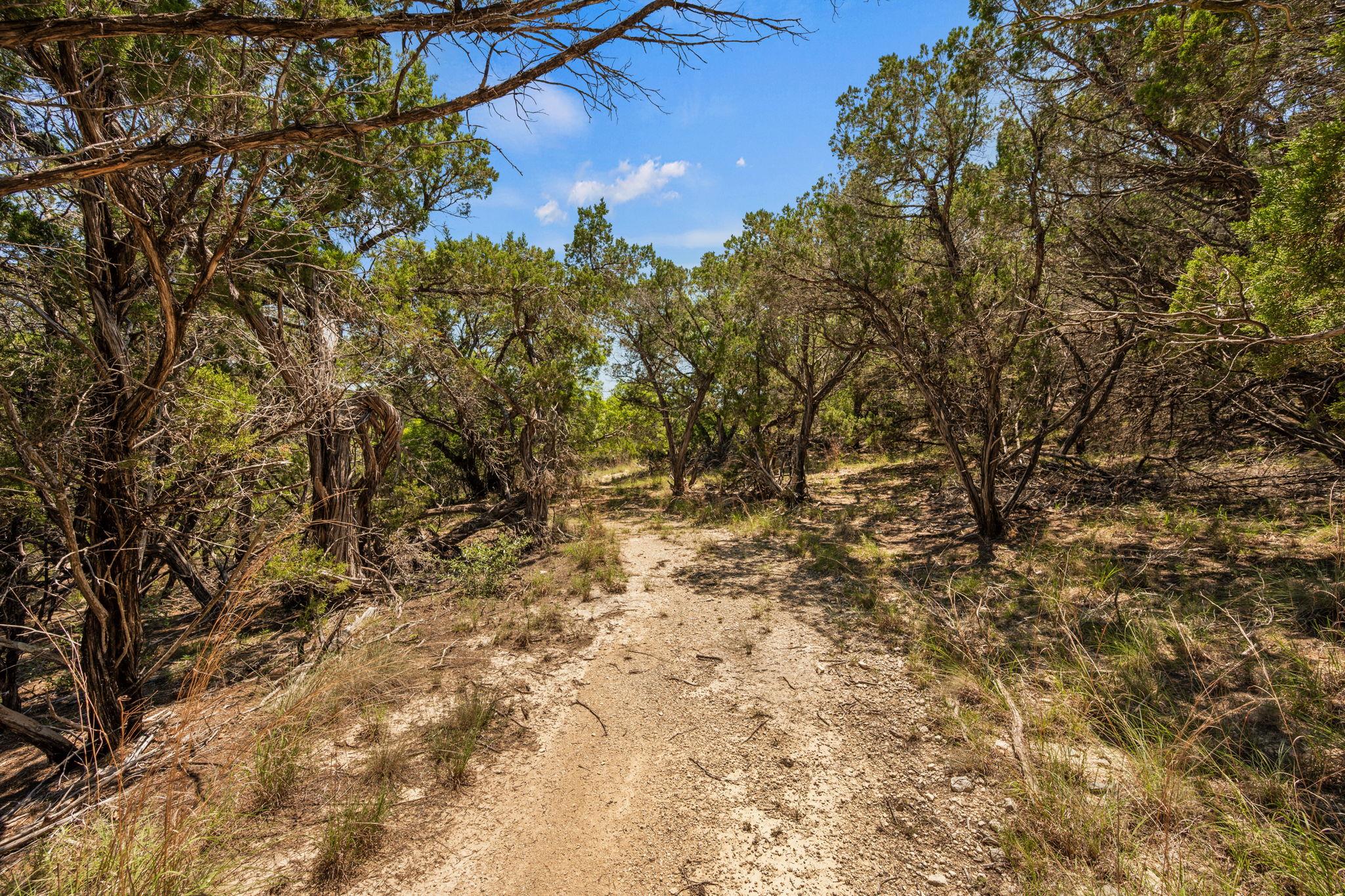 6925 White Hills Ln, Marble Falls, TX 78654