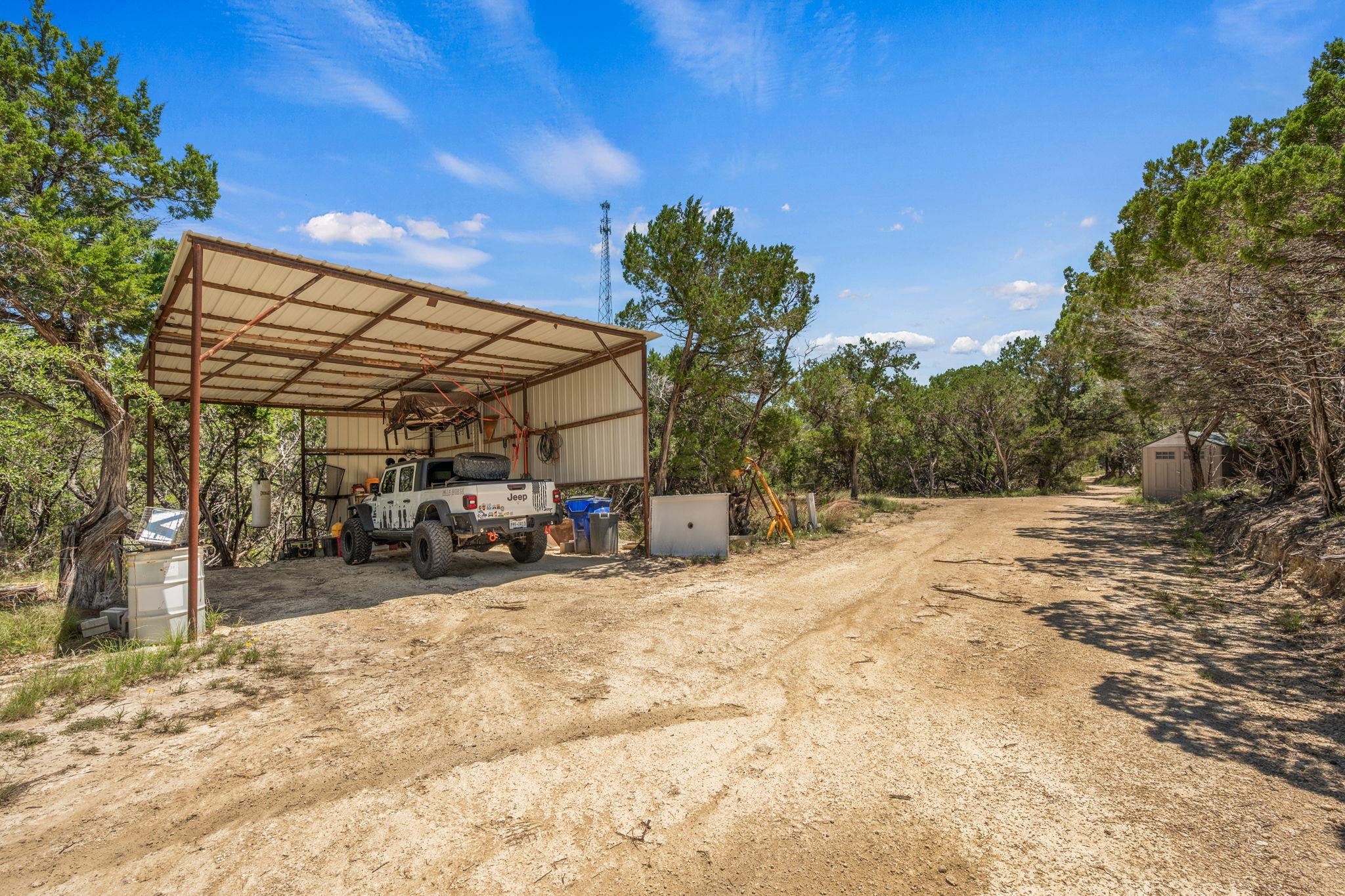 6925 White Hills Ln, Marble Falls, TX 78654