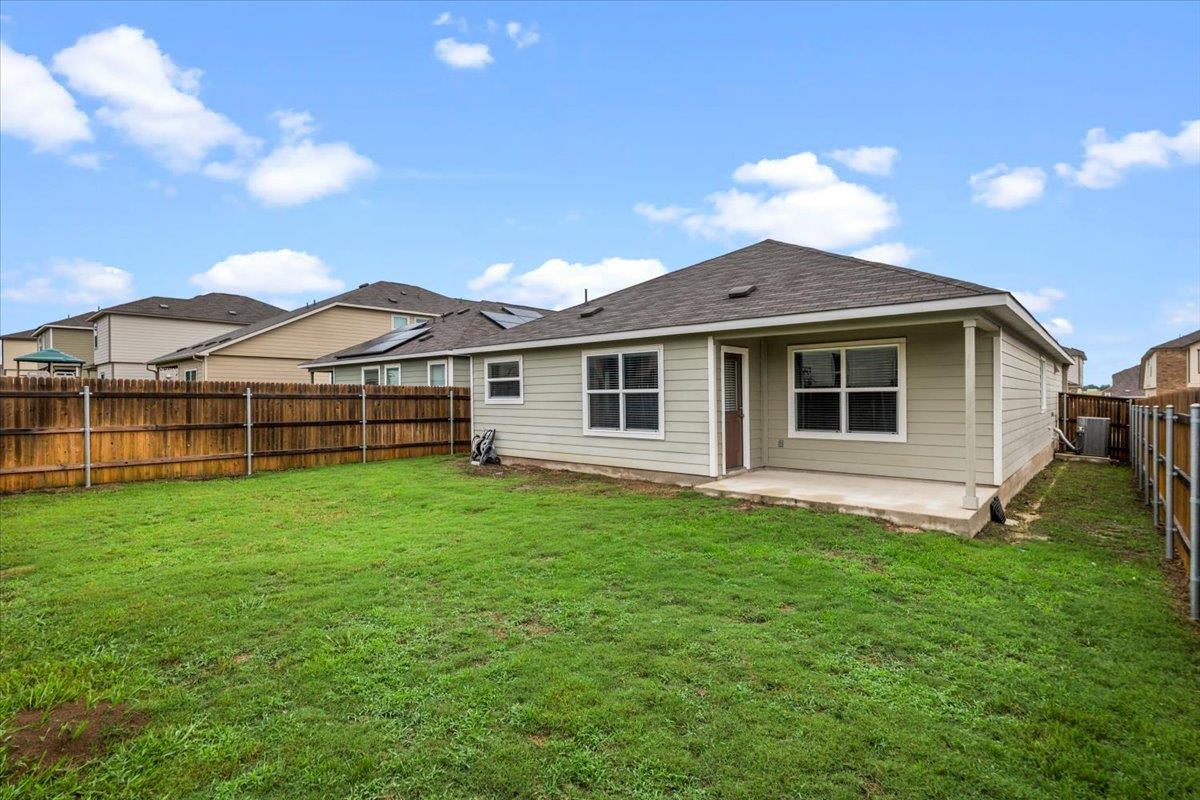 105 Guardian Angel Ct, Jarrell, TX 76537