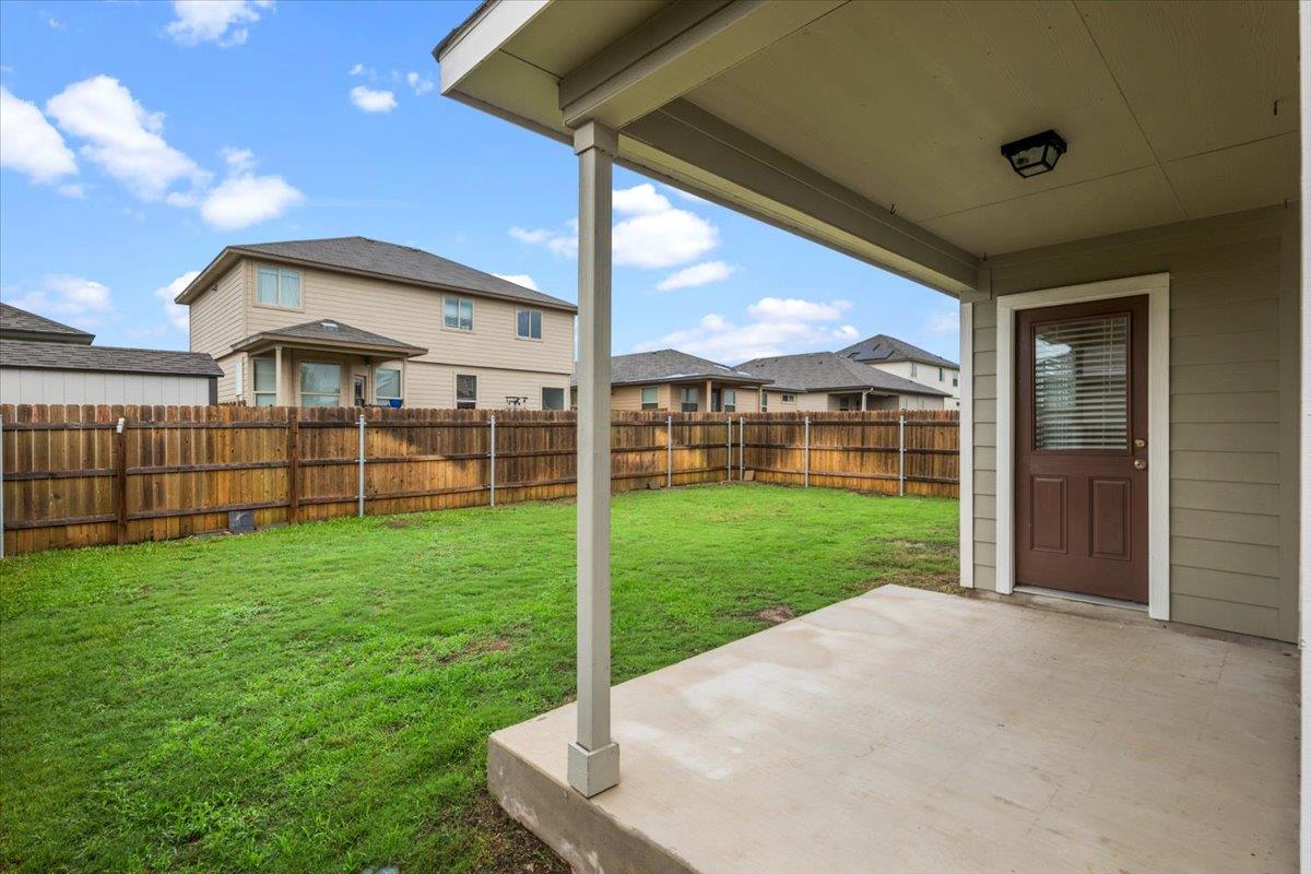 105 Guardian Angel Ct, Jarrell, TX 76537