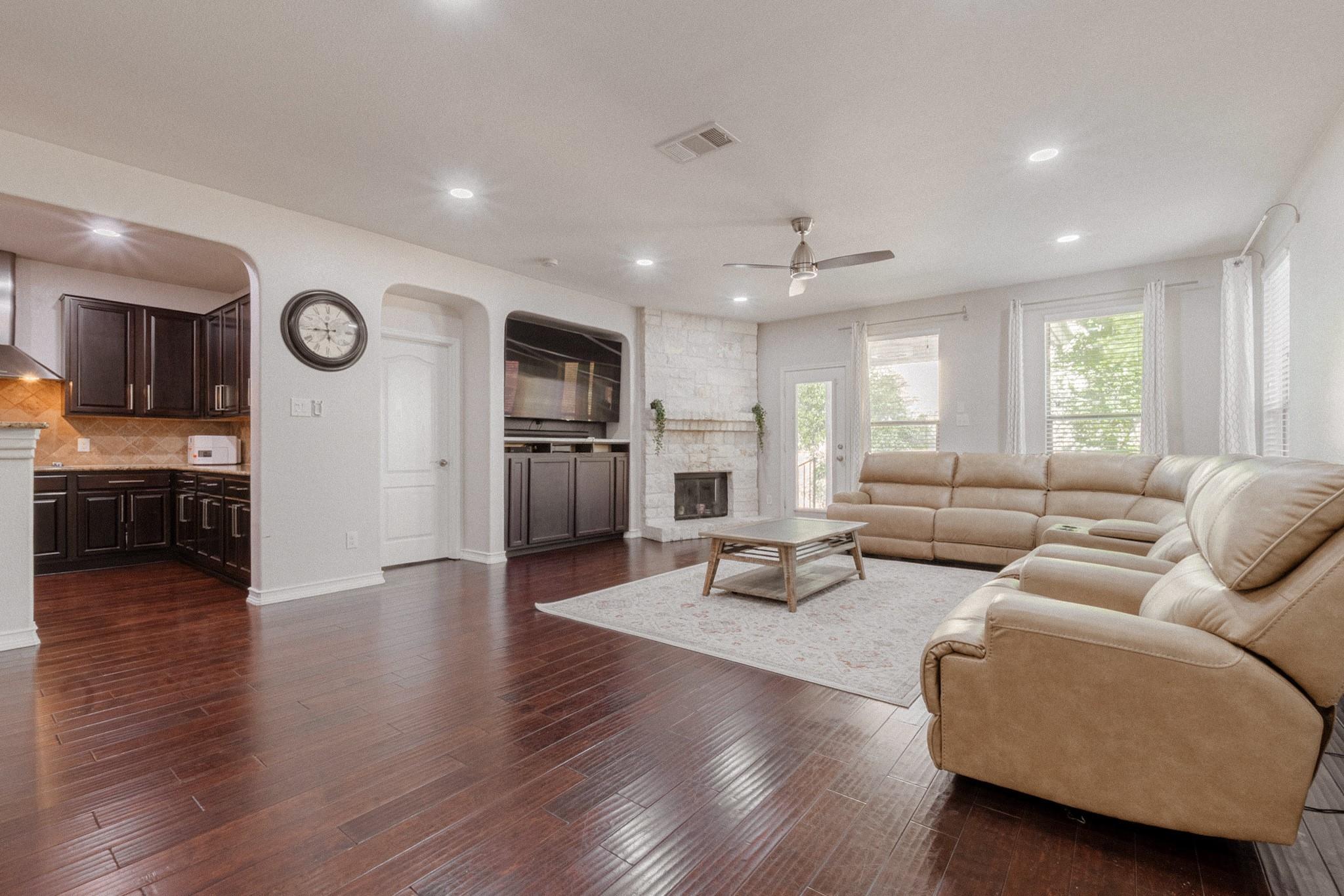 102 Outpost Cv, Cedar Park, TX 78613